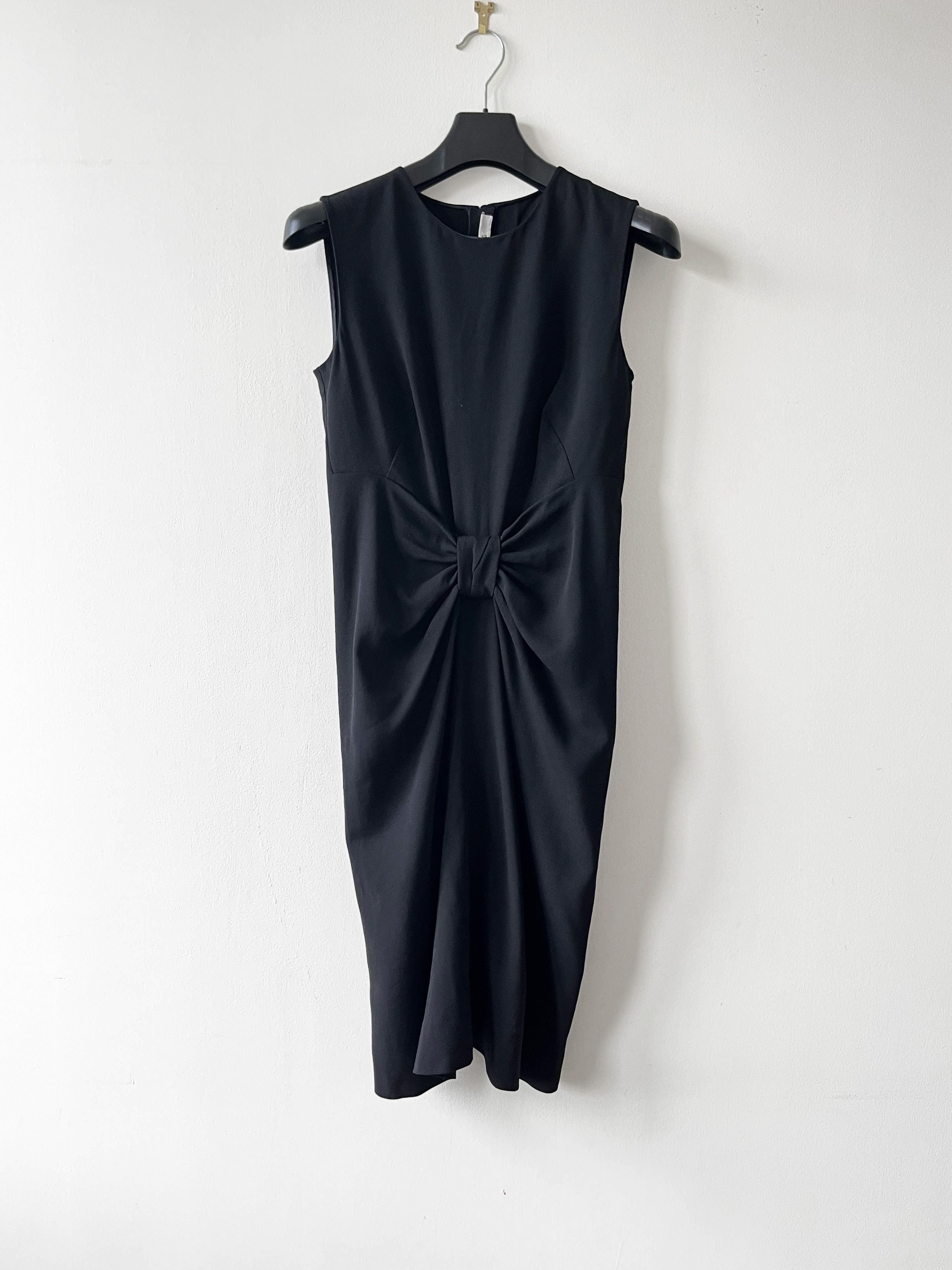 Prada Prada black dress with bow detail Size M / US 6-8 / IT 42-44 - 1 Thumbnail