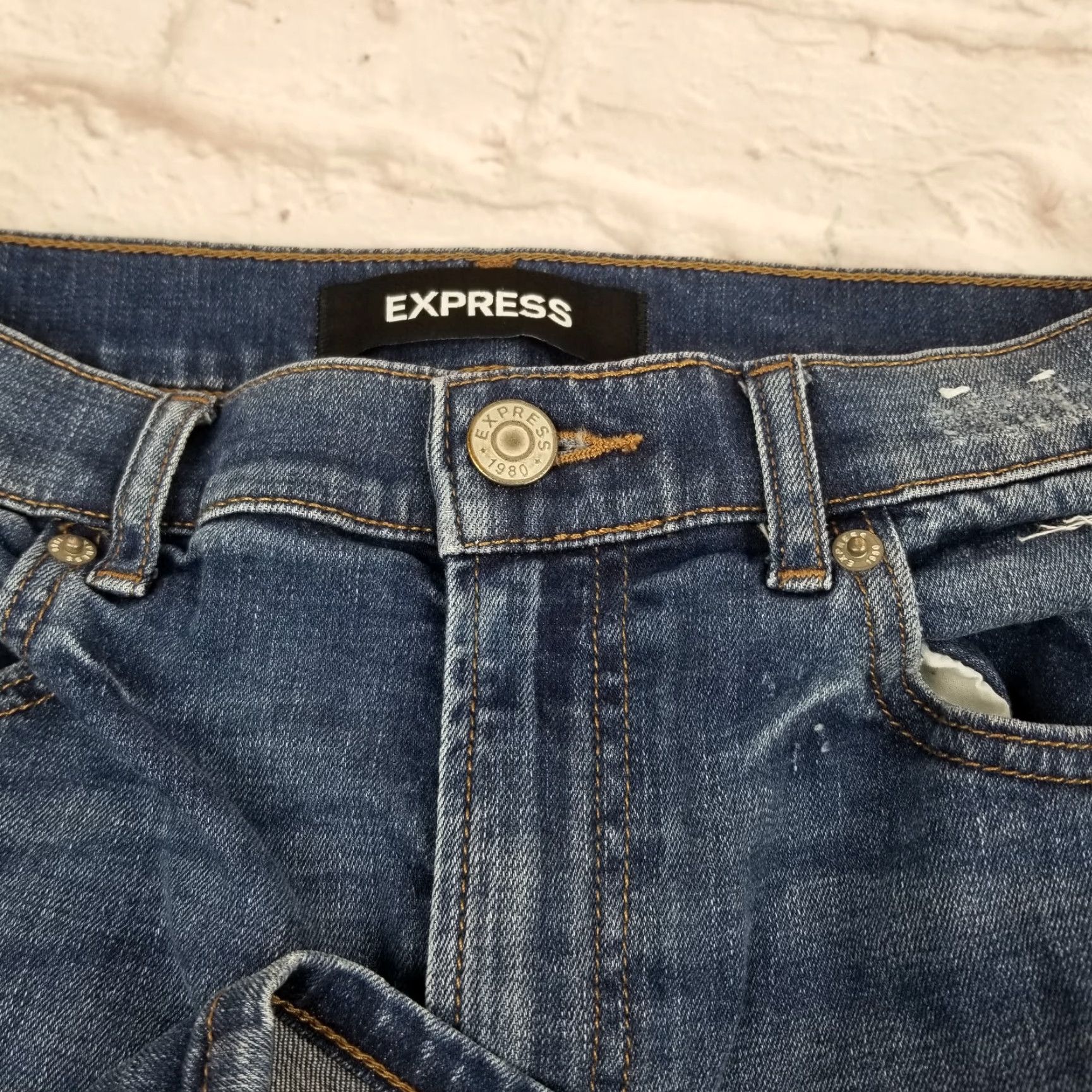 Express Express Jeans Main Point: Express Mom Jean Super High Rise Womens Size 8R Medium Crop Ankle Distressed Size 30" / US 8 / IT 44 - 6 Thumbnail