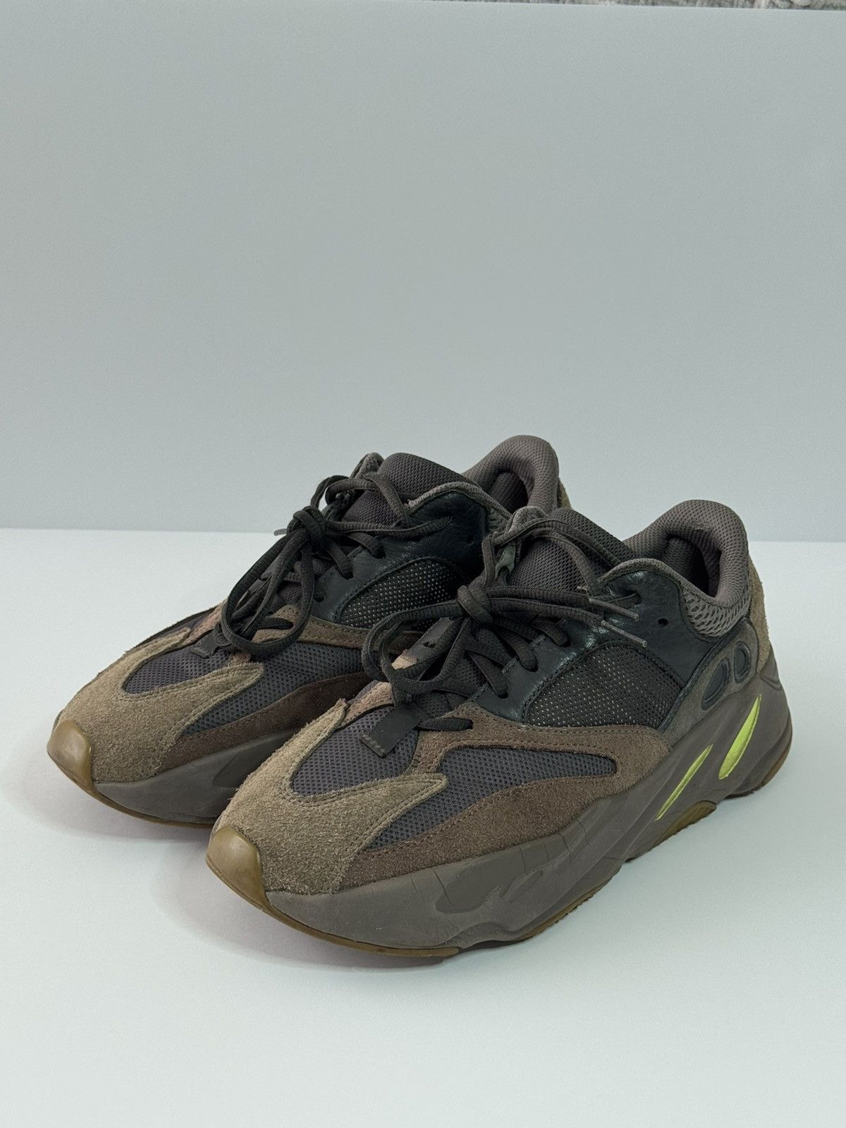 Adidas Adidas Yeezy 700 V1 Mauve Size US 9.5 / EU 42-43 - 1 Thumbnail
