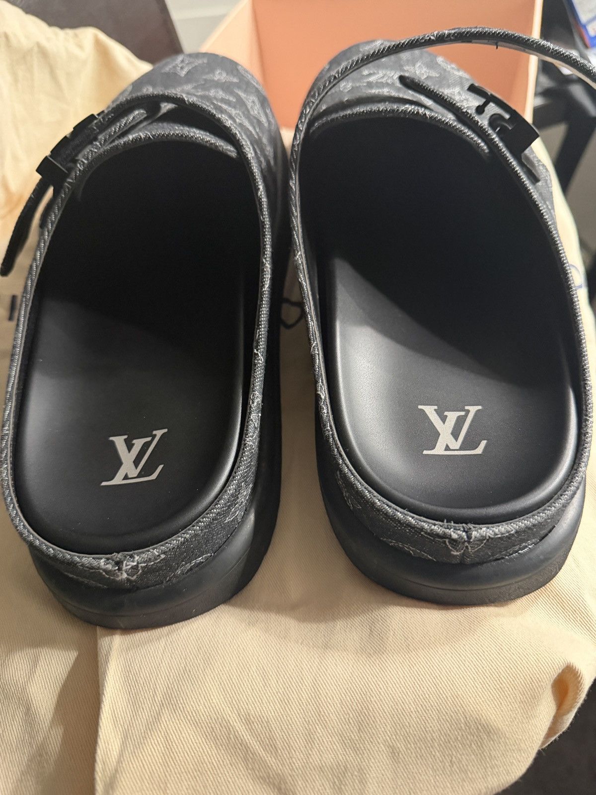 Louis Vuitton LV easy mule Size US 11 / EU 44 - 10 Thumbnail