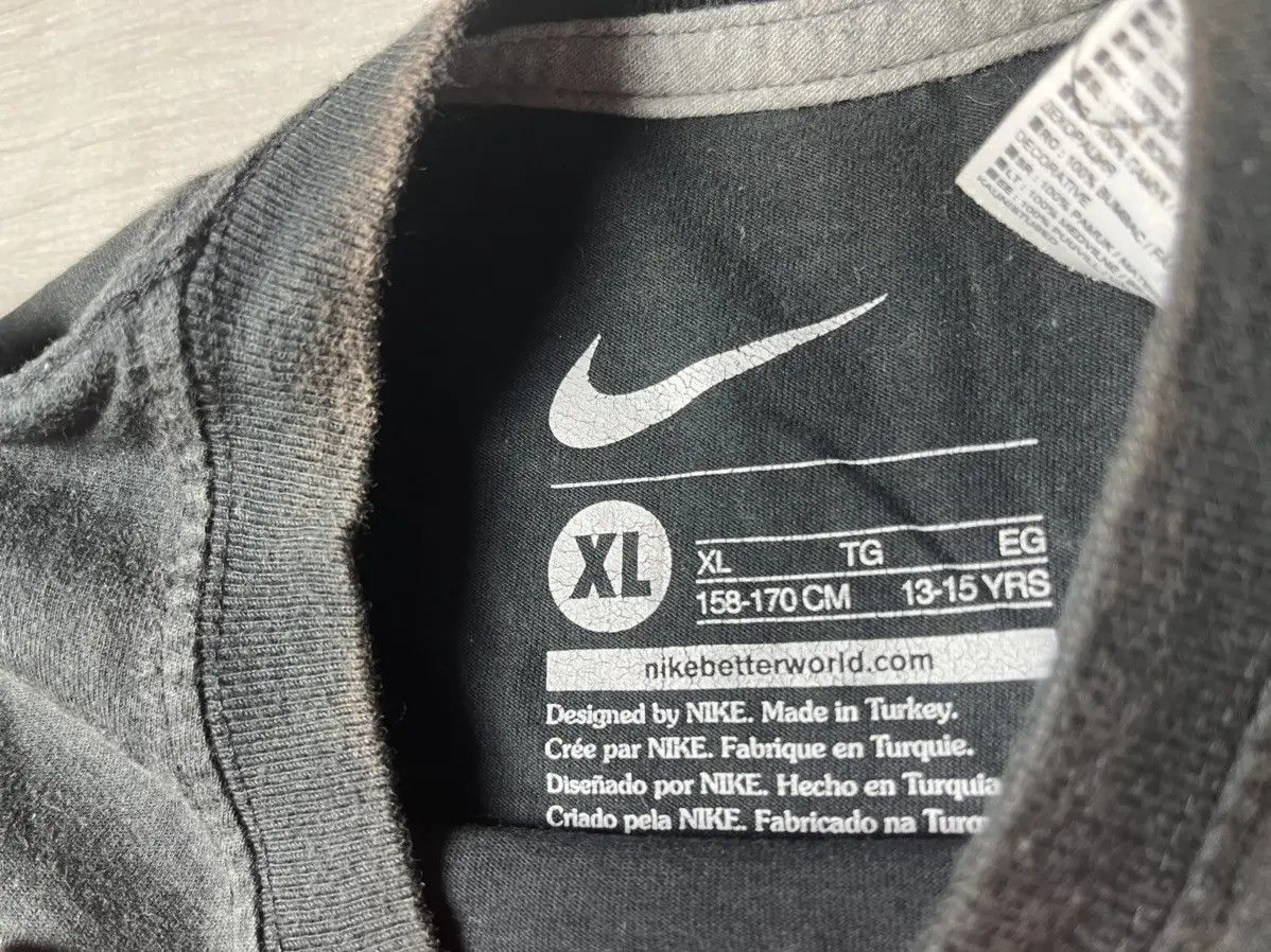 Nike Nike T-shirt box logo finish line size boys XL fact M Size US M / EU 48-50 / 2 - 5 Thumbnail