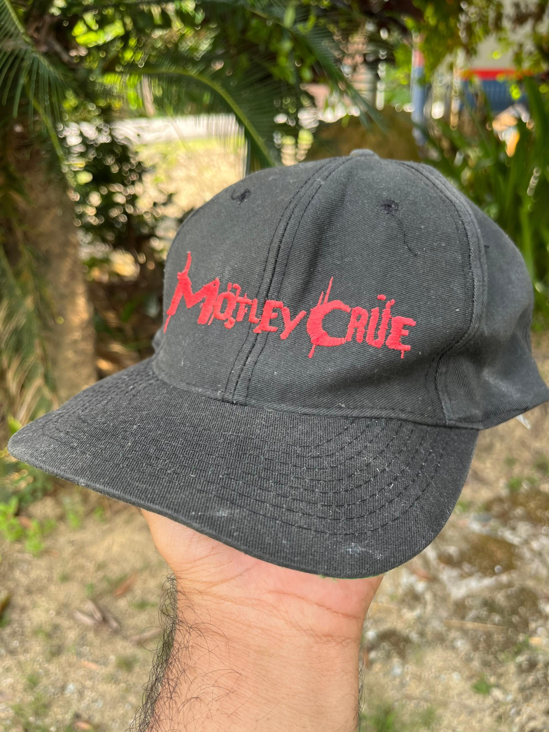 Band Tees × Vintage Vintage Motley Crue Rock Band Music Cap Size ONE SIZE - 1 Thumbnail