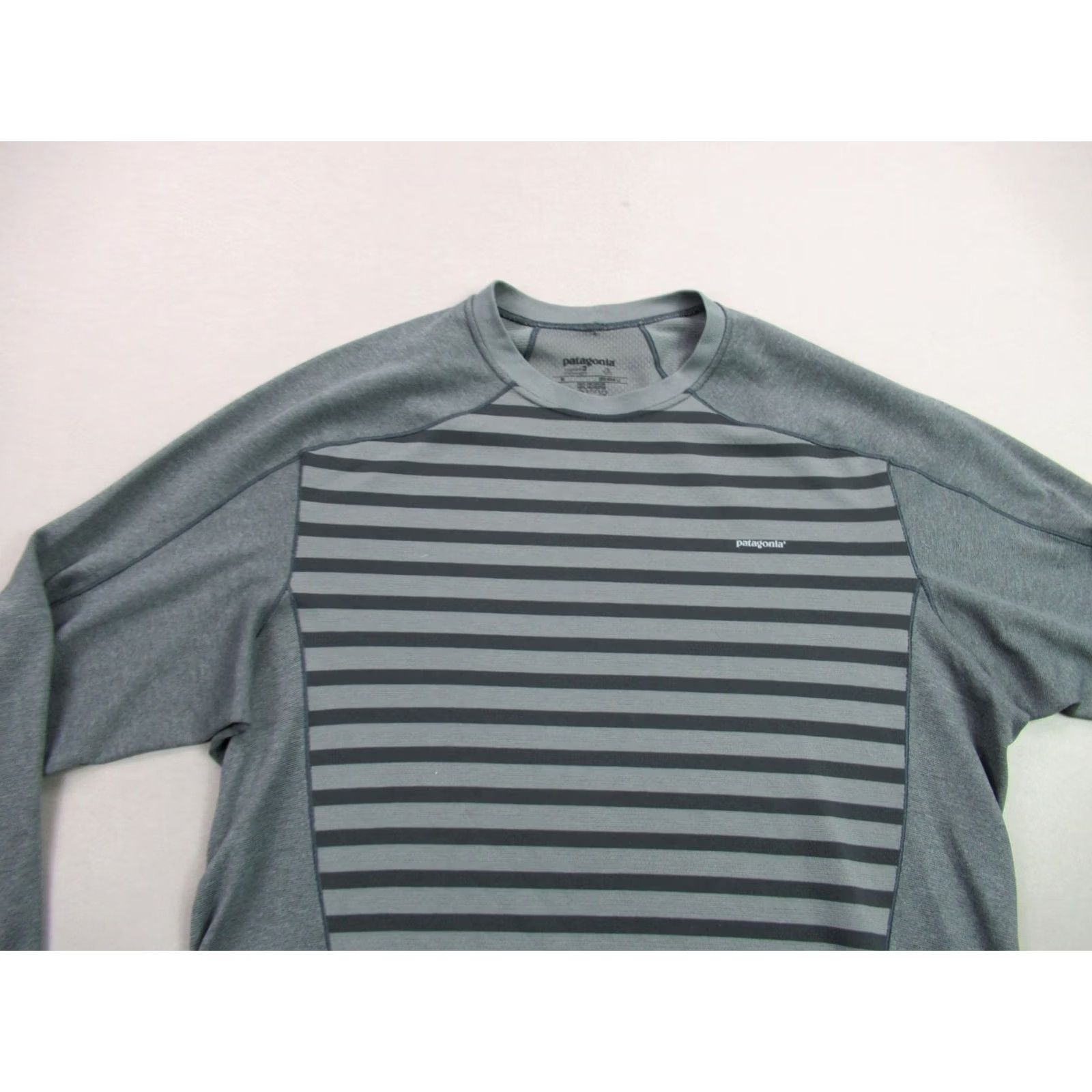 Patagonia Patagonia Mens Medium Gray Long Sleeve Crew Neck Outdoor Stripes Shirt Size US M / EU 48-50 / 2 - 3 Thumbnail