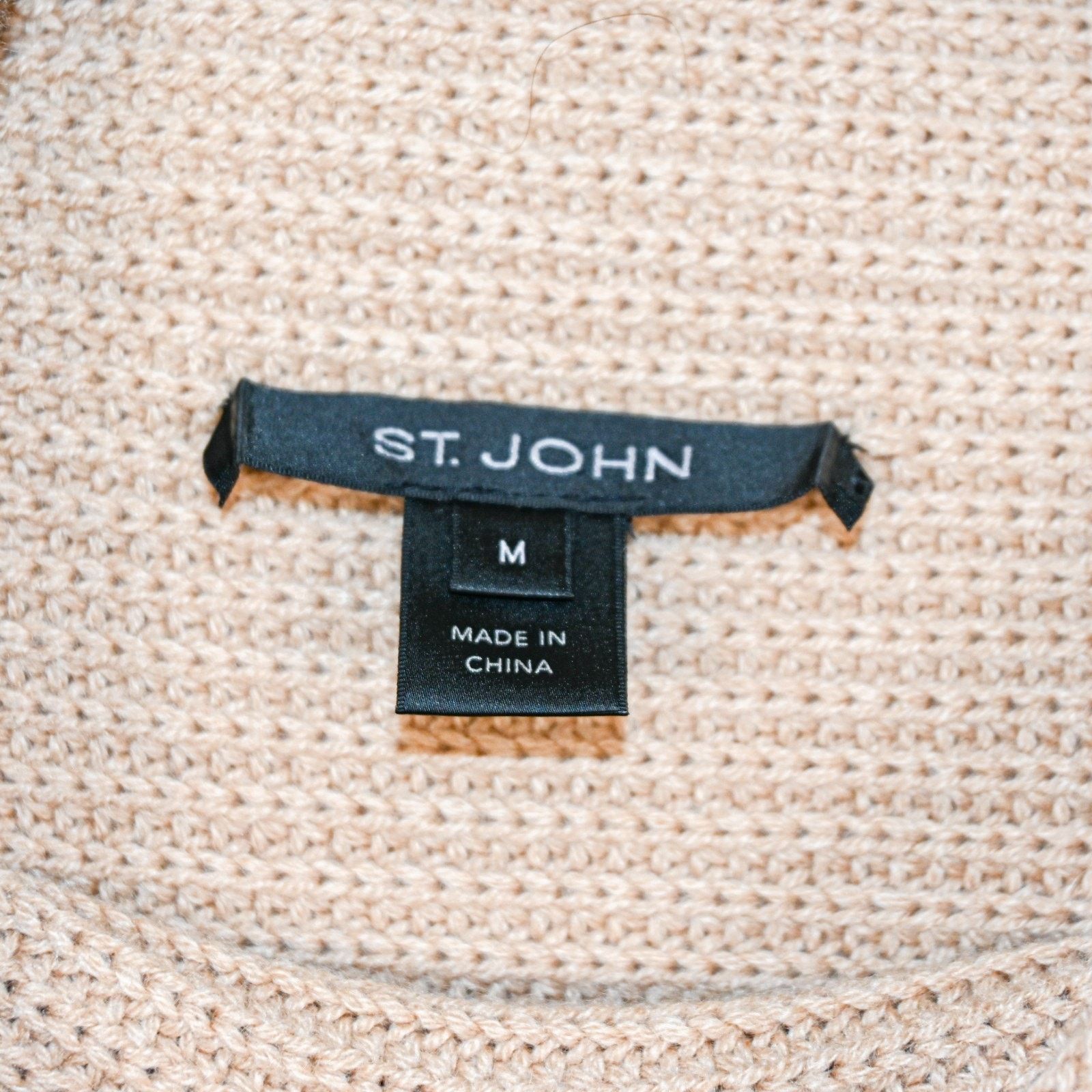 St. John ST. JOHN Medium 100% Cashmere Mock Neck Sweater Beige knit Size M / US 6-8 / IT 42-44 - 3 Thumbnail