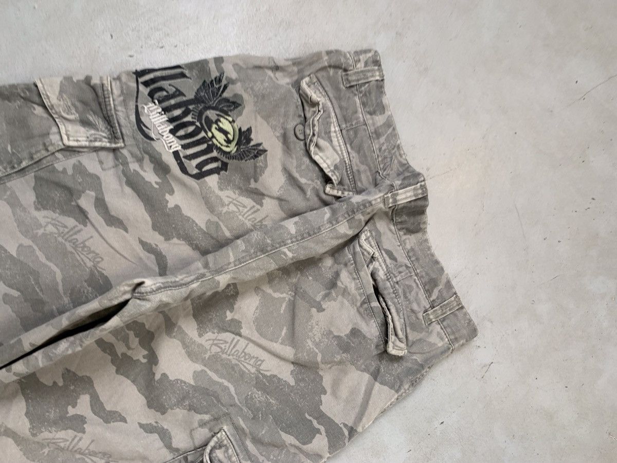 Vintage Crazy Vintage billa bong embroidered camo. Cargo Size US 34 / EU 50 - 8 Thumbnail
