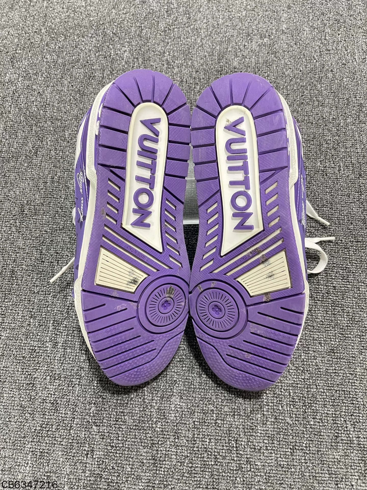 Louis Vuitton LV Trainer White Purple Embossed Allover 98 New 39 Size US 8.5 / IT 38.5 - 6 Thumbnail