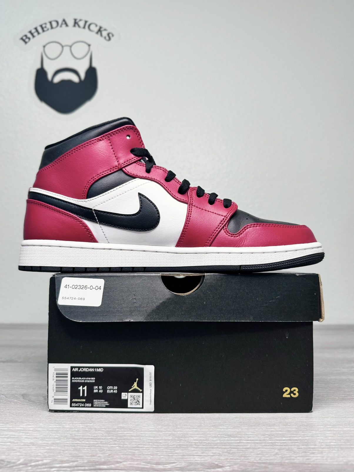 Jordan Brand Jordan 1 mid chicago 554724-069 size 11 Size US 11 / EU 44 - 4 Thumbnail