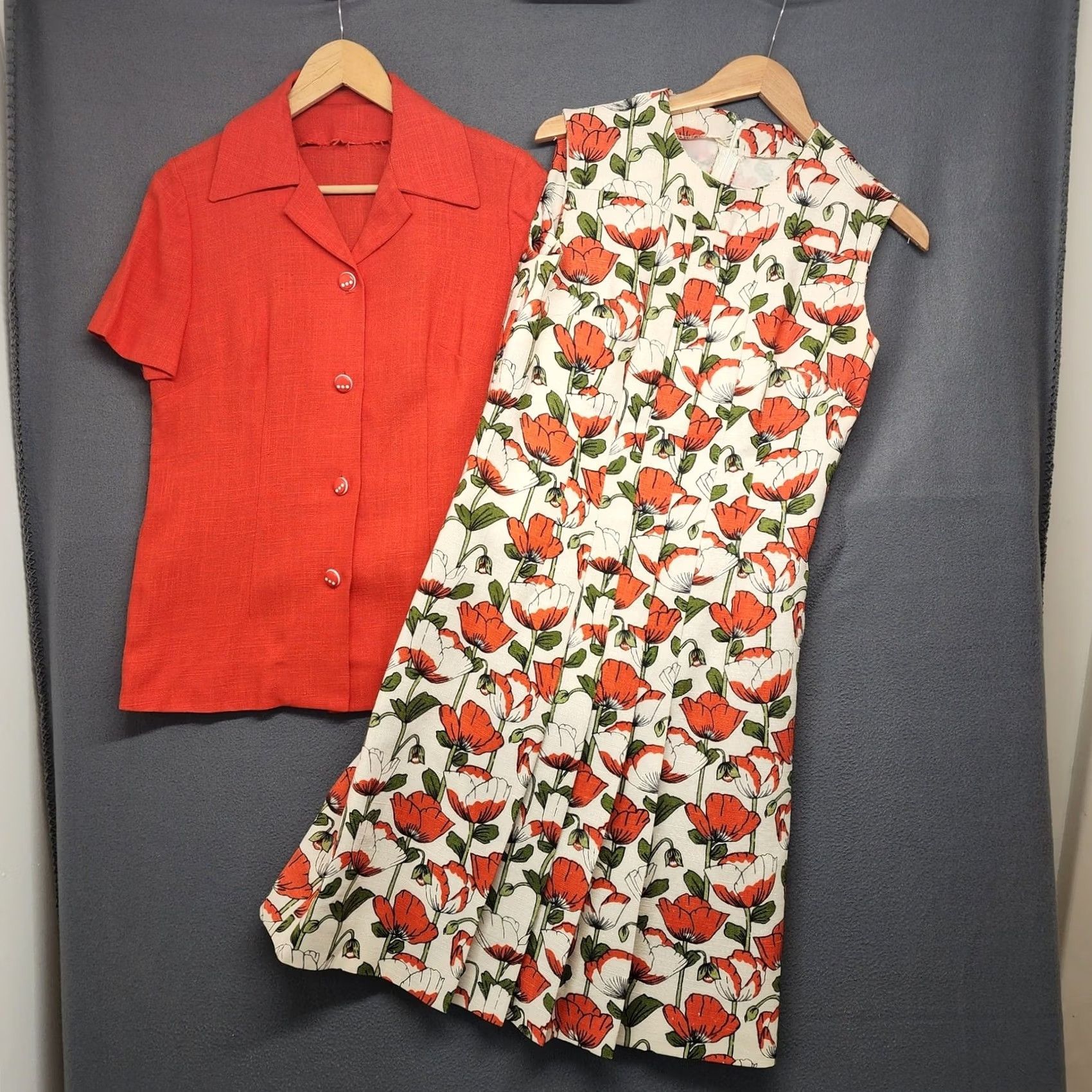Vintage VINTAGE 60s Handmade Womens 2 Piece Dress Top Set Orange Floral Mod Pleat Belt S/M Womens Size S / US 4 / IT 40 - 2 Thumbnail