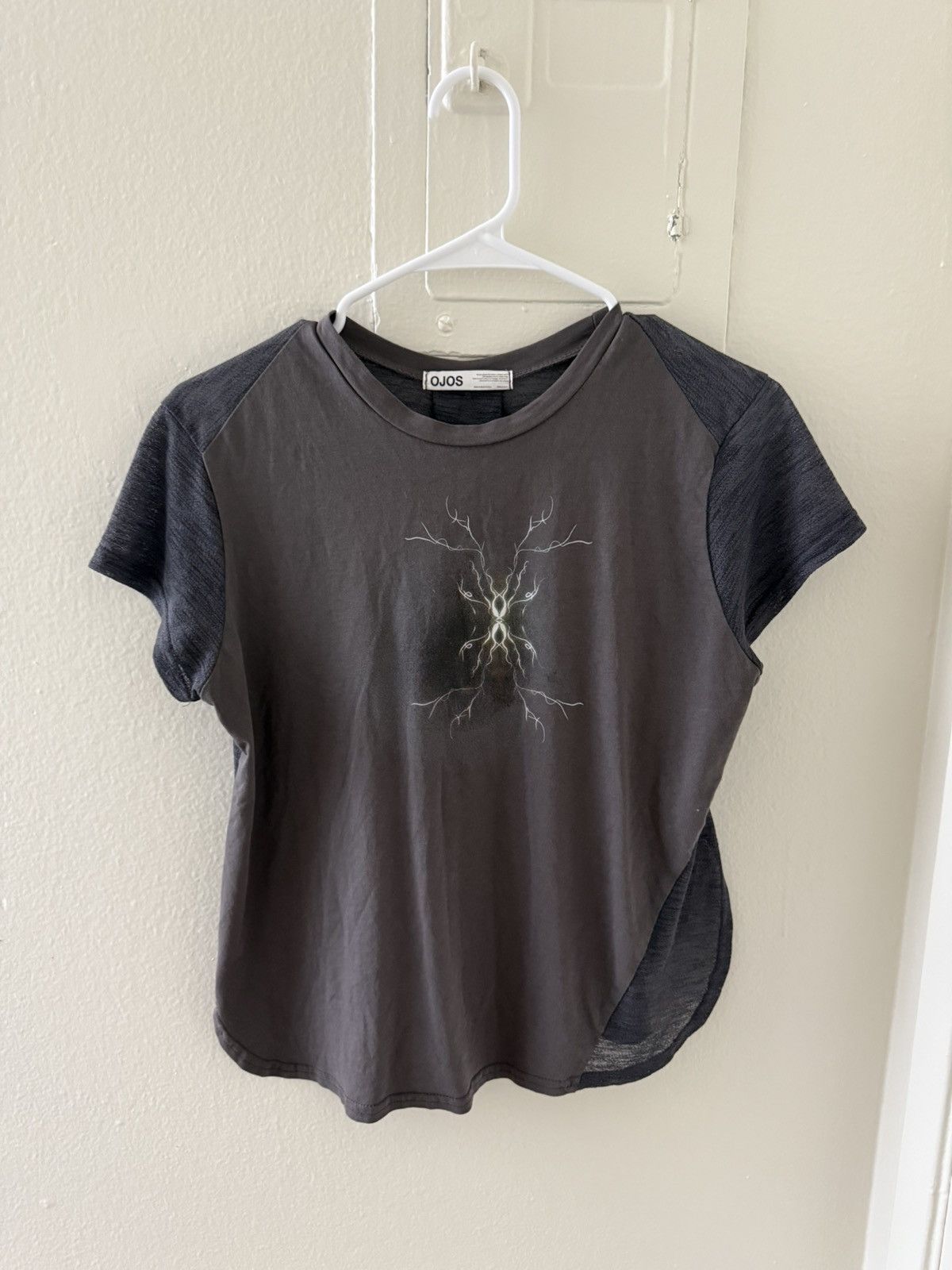 Vintage Ojos shirt🤍 Size ONE SIZE - 1 Thumbnail