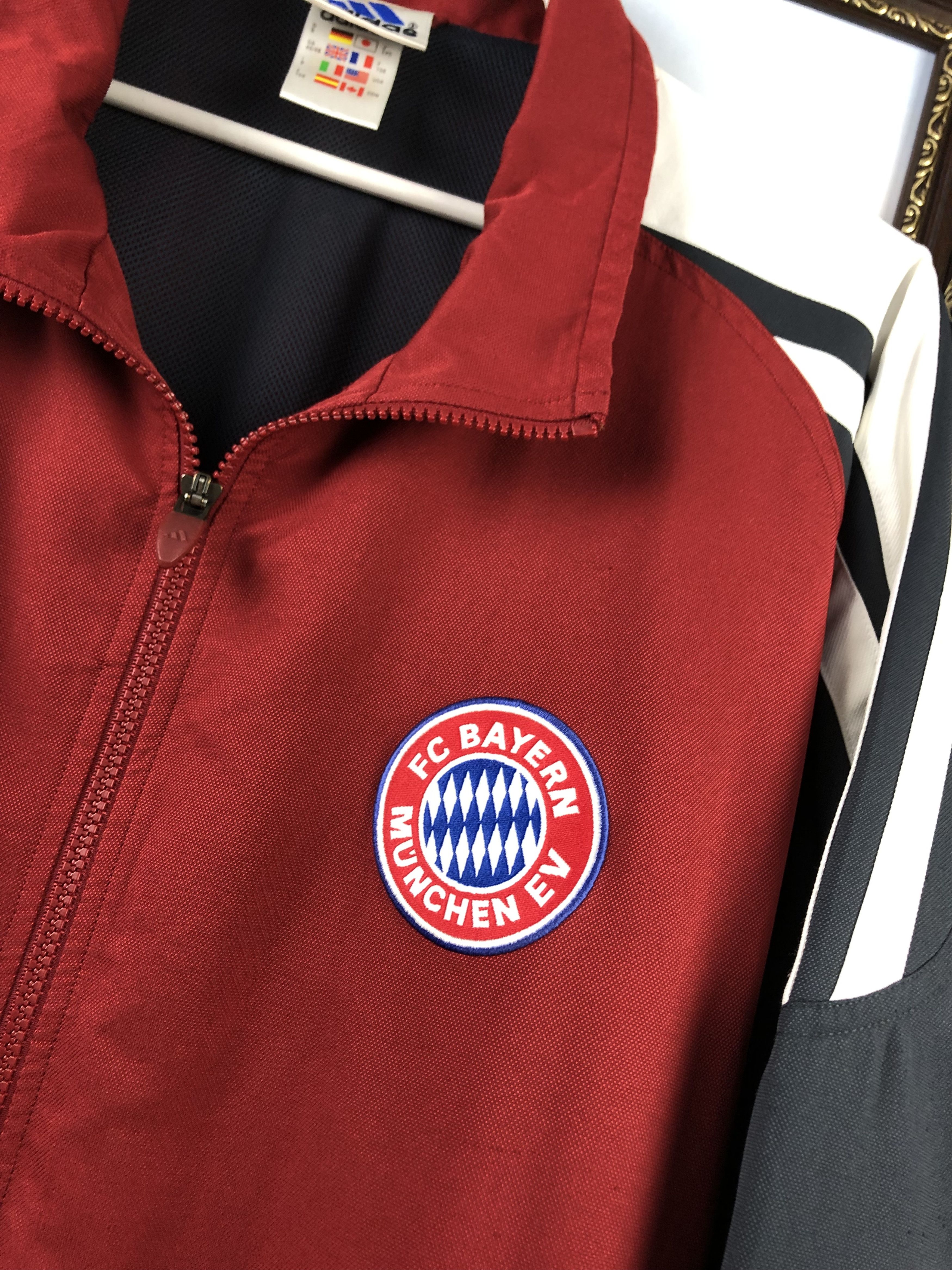 Adidas Vintage Adidas Bayern Munich Football Jacket Track Soccer Size US XXL / EU 58 / 5 - 3 Thumbnail