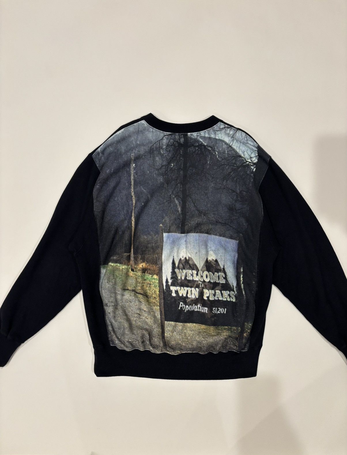 Undercover Undercover Jun Takahashi x Twin Peaks 24AW Crewneck Black Size US M / EU 48-50 / 2 - 1 Thumbnail