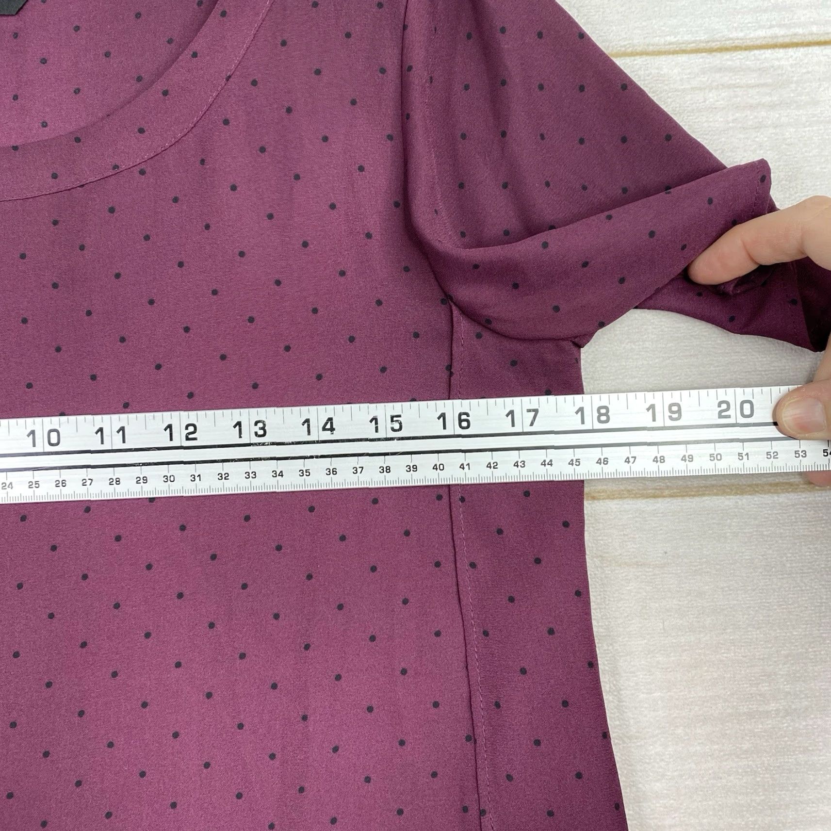Banana Republic VINTAGE Banana Republic Women XS Top Burgundy Polka Dot Short Sleeve Classic Preppy Size XS / US 0-2 / IT 36-38 - 4 Thumbnail
