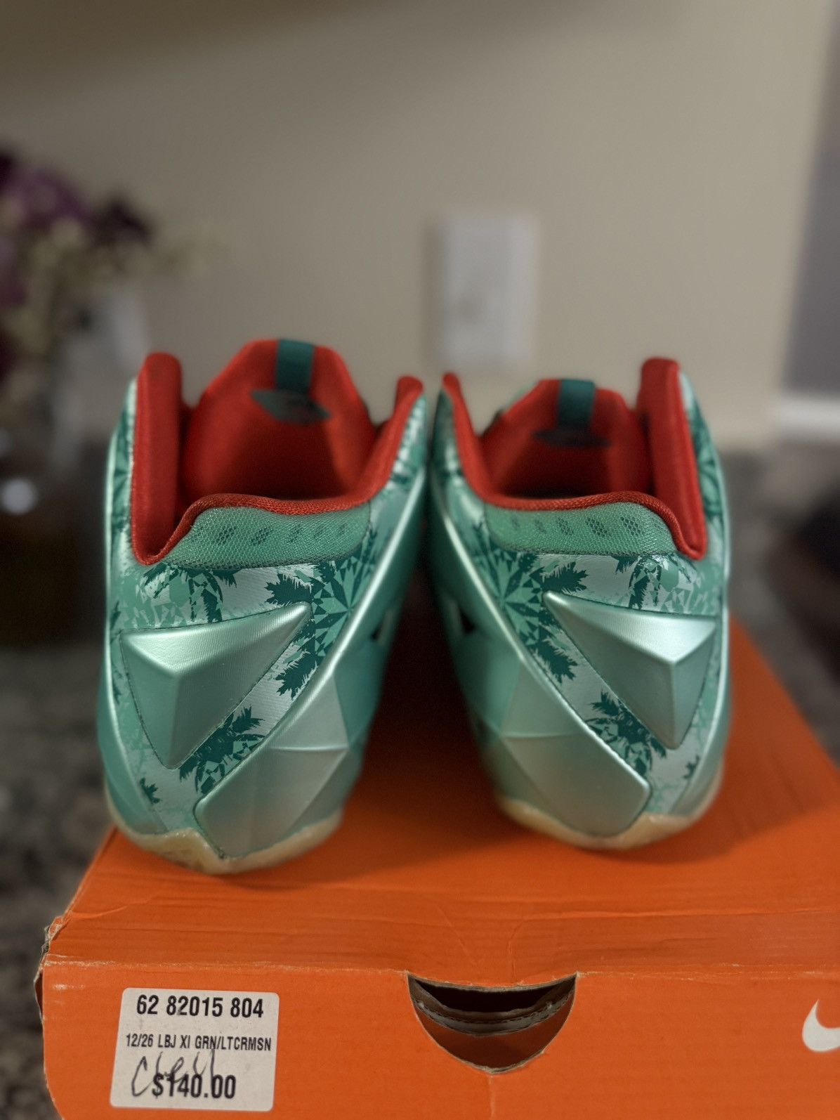 Nike 5.5Y -Nike Lebron XI 11 XMAS Christmas Arctic Green Glow Size US 5.5 / EU 38 - 7 Thumbnail