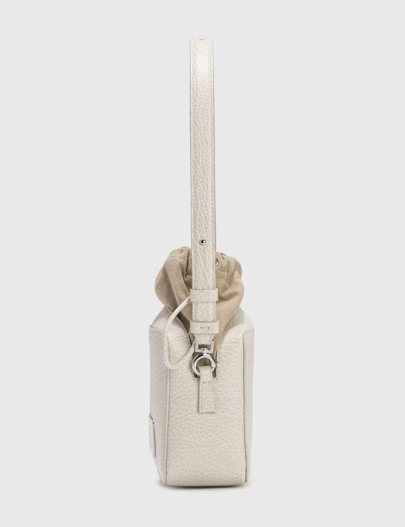 Maison Margiela oc11z0825 Size: OS / Medium Camera Bag in White Size ONE SIZE - 2 Thumbnail