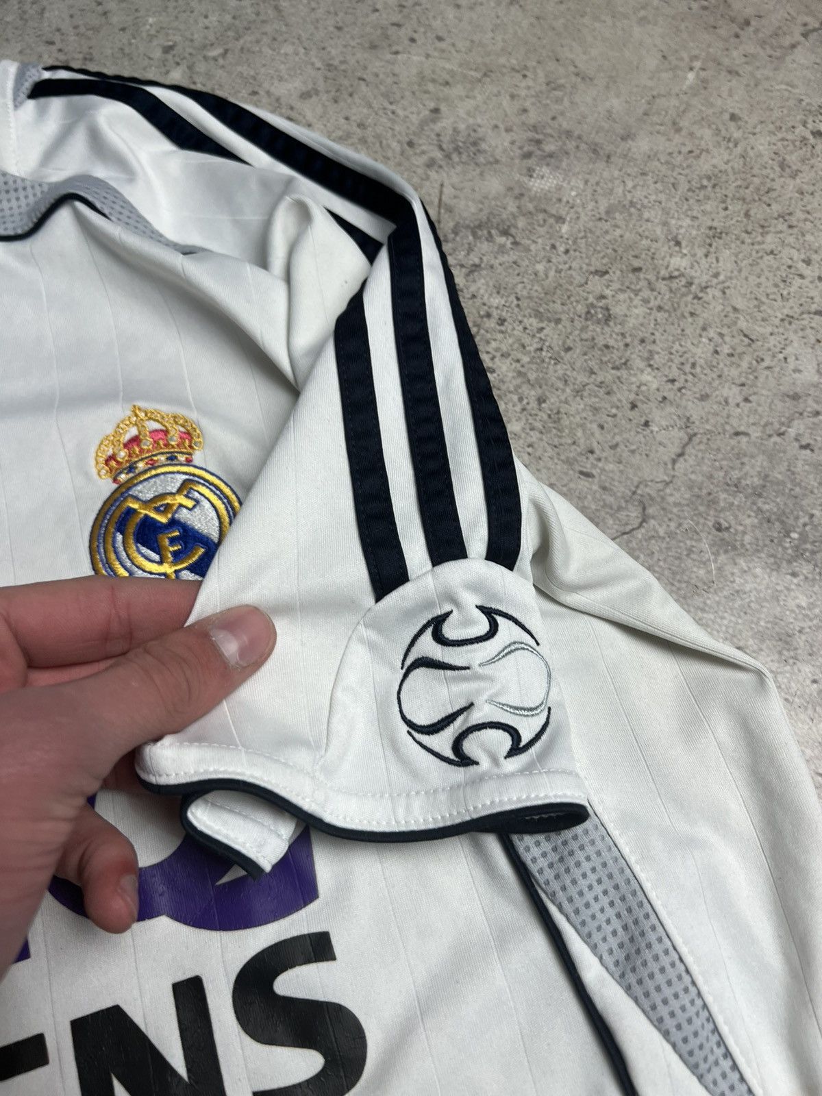 Adidas ADIDAS REAL MADRID JERSEY 2006-2007 Size US M / EU 48-50 / 2 - 6 Thumbnail