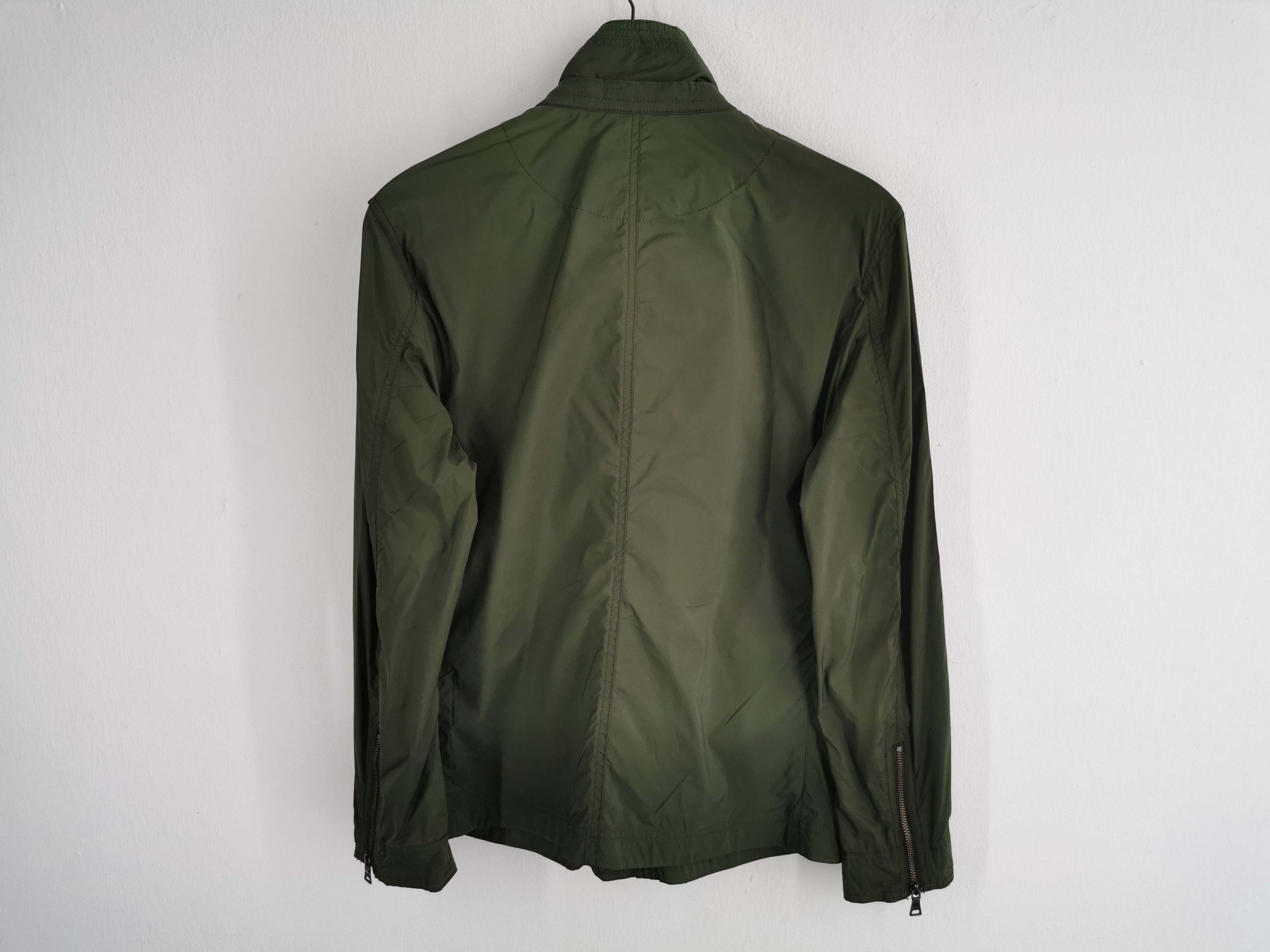 Burberry Burberry Windbreaker Parka Jacket Size L Size US L / EU 52-54 / 3 - 3 Thumbnail