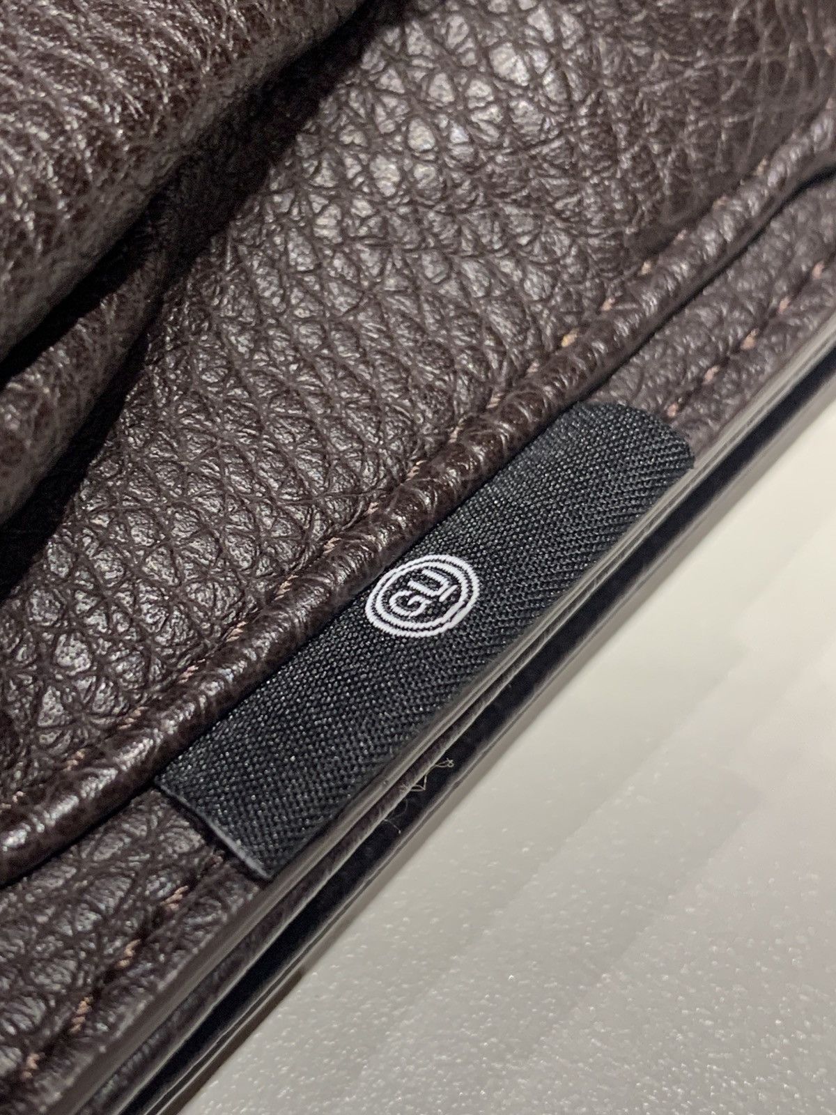 Undercover Undercover x GU x Jun Takahashi Leather Crossbody Sling Bag Size ONE SIZE - 2 Thumbnail