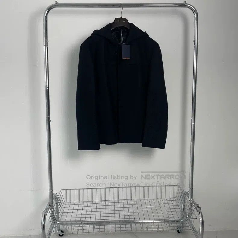 Louis Vuitton Louis Vuitton Black wool coat Size US M / EU 48-50 / 2 - 1 Thumbnail