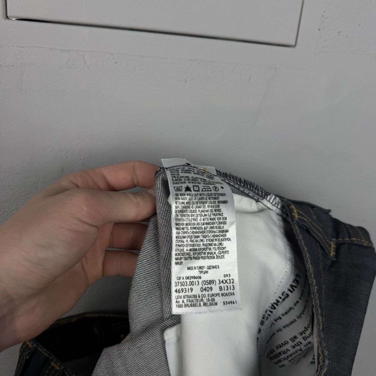 Levi's Vintage Levi’s Buckle Distressed Belt Jeans Avant Garde Size US 34 / EU 50 - 8 Thumbnail