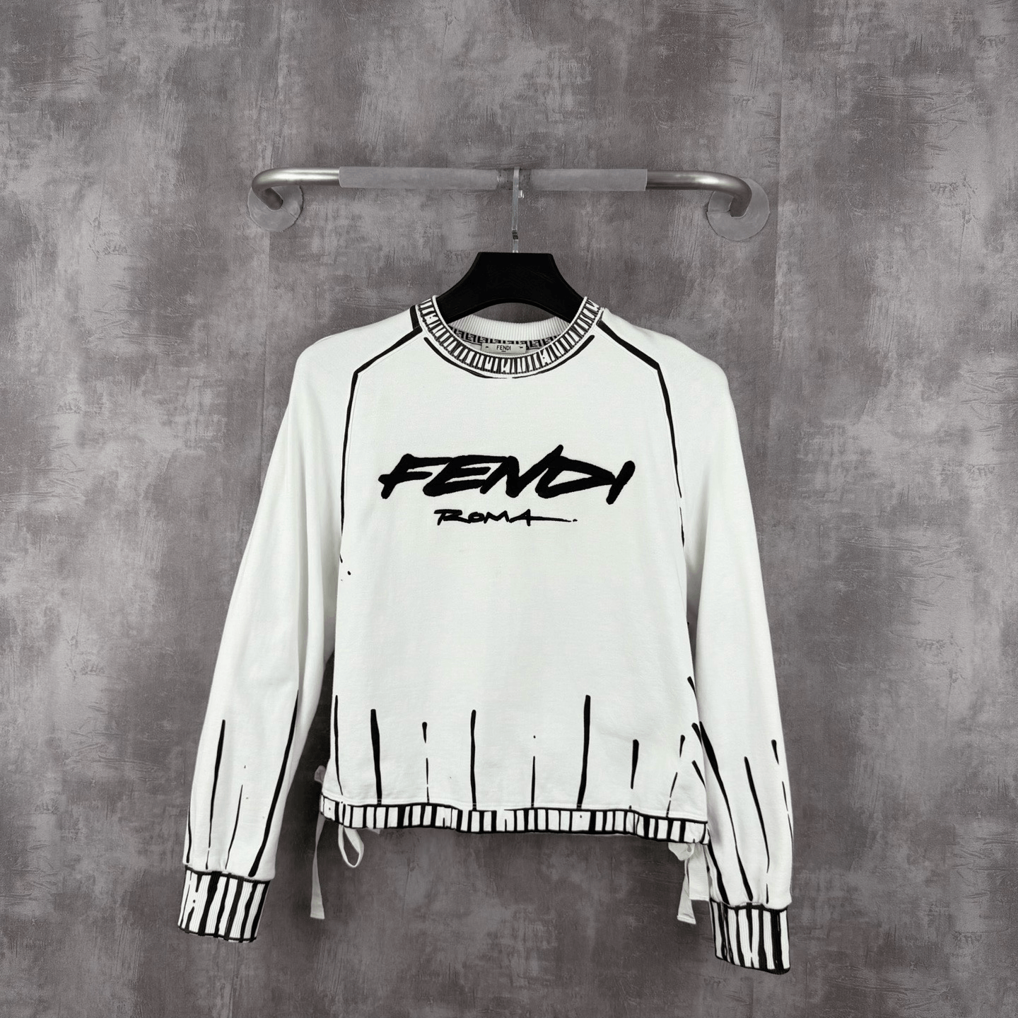 Fendi Fendi Crayon Graffiti Logo Sweatshirt Size US S / EU 44-46 / 1 - 1 Thumbnail