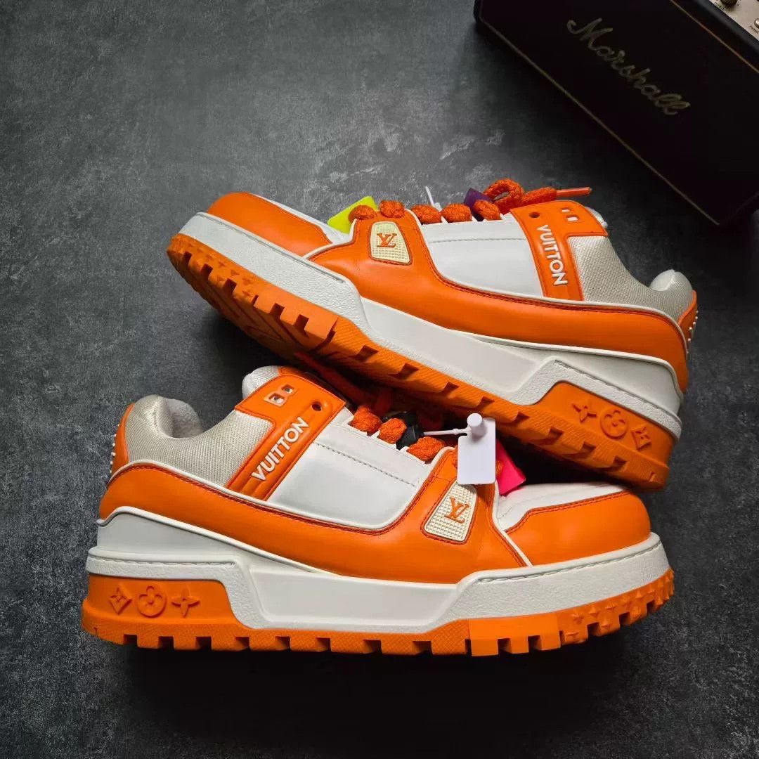 Louis Vuitton Louis Vuitton Training White Lowtop Sneakers 10.5 Men Size US 10.5 / EU 43-44 - 1 Thumbnail
