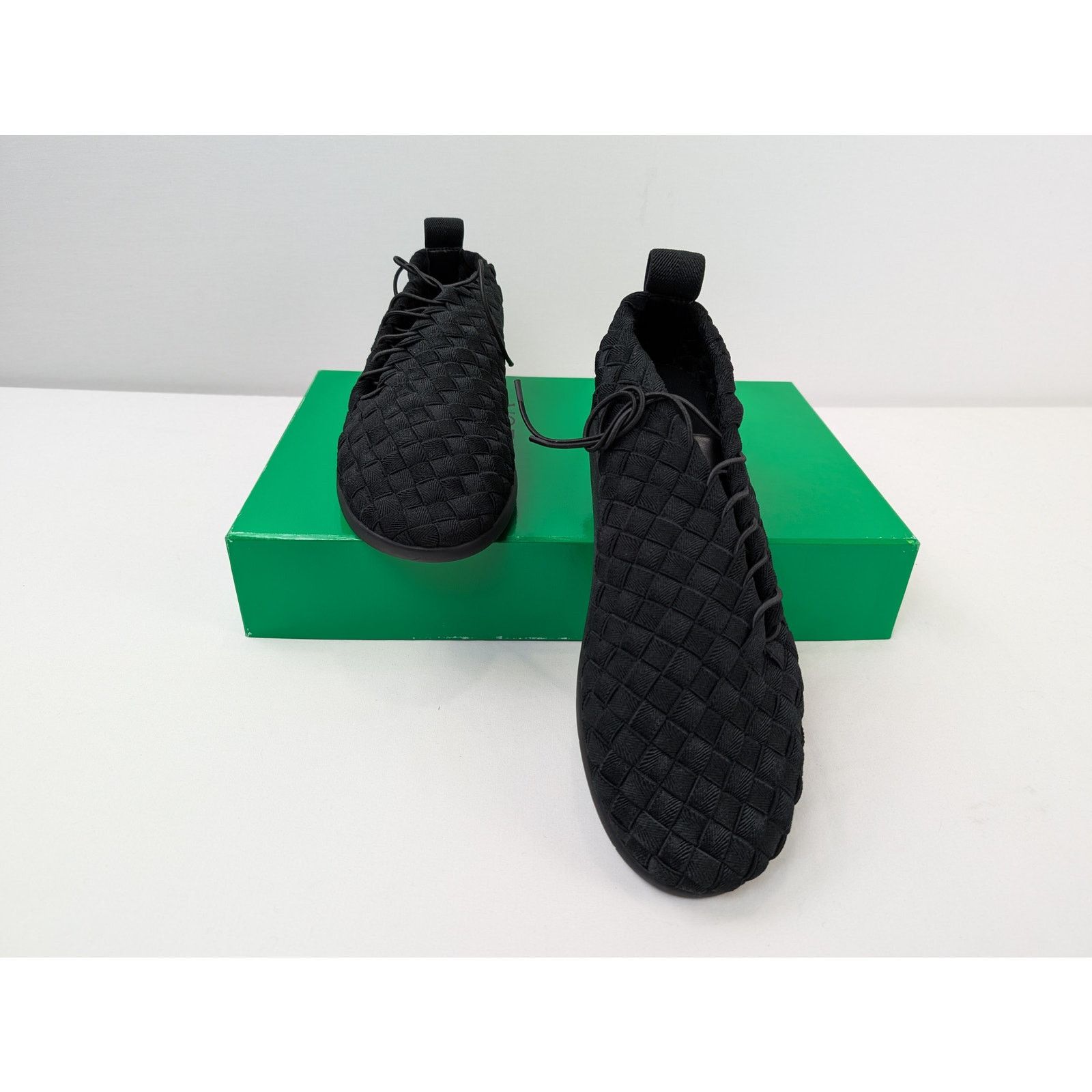 Bottega Veneta o1rshd1 Intrecciato Sneakers Shoe in Black Size US 12 / EU 45 - 19 Thumbnail