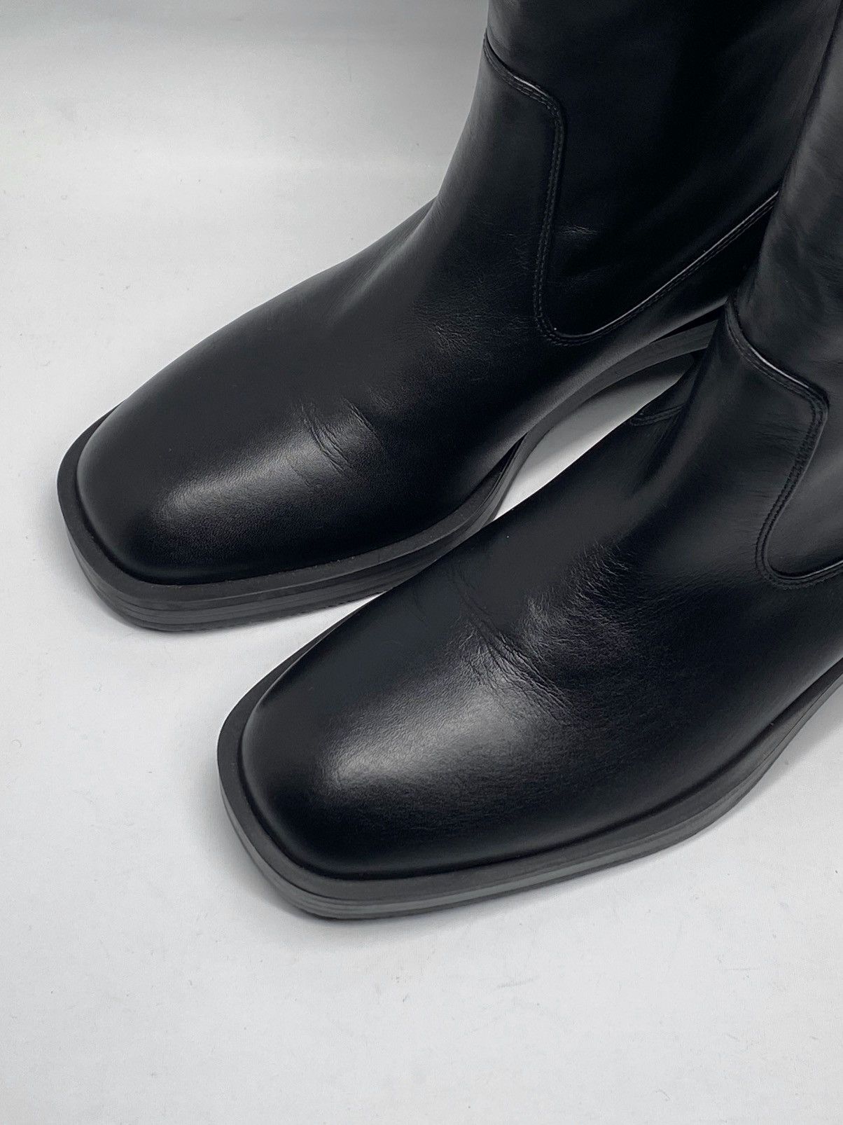 Stuart Weitzman Stuart Weitzman Calfskin Ankle Boots size 9 Size US 9 / IT 39 - 6 Thumbnail