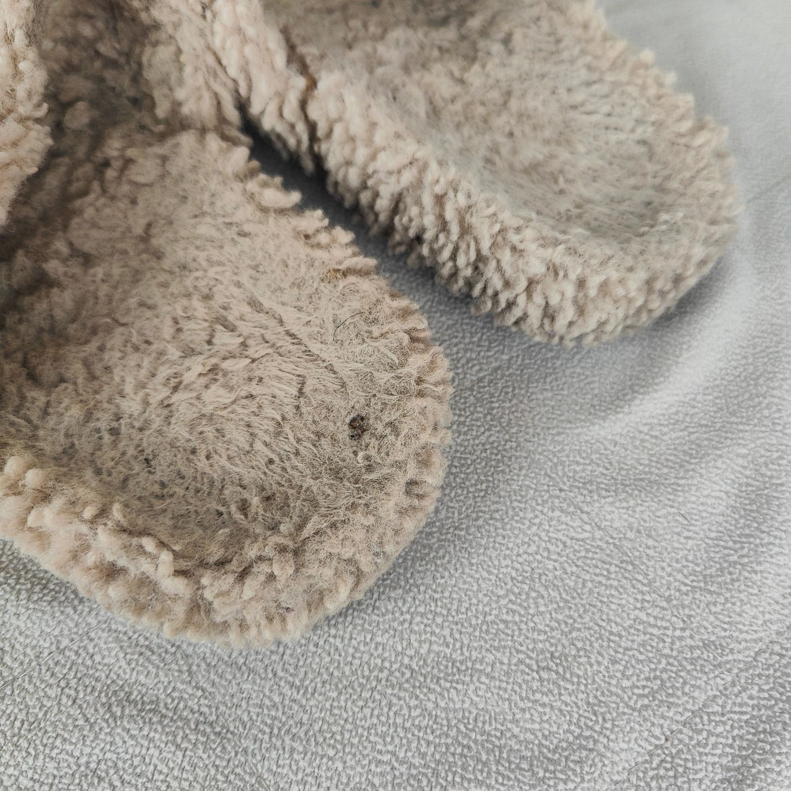 Balenciaga Balenciaga Mallorca Faux Shearling Buckle Sandals Womens 37 Size US 7 / IT 37 - 6 Thumbnail