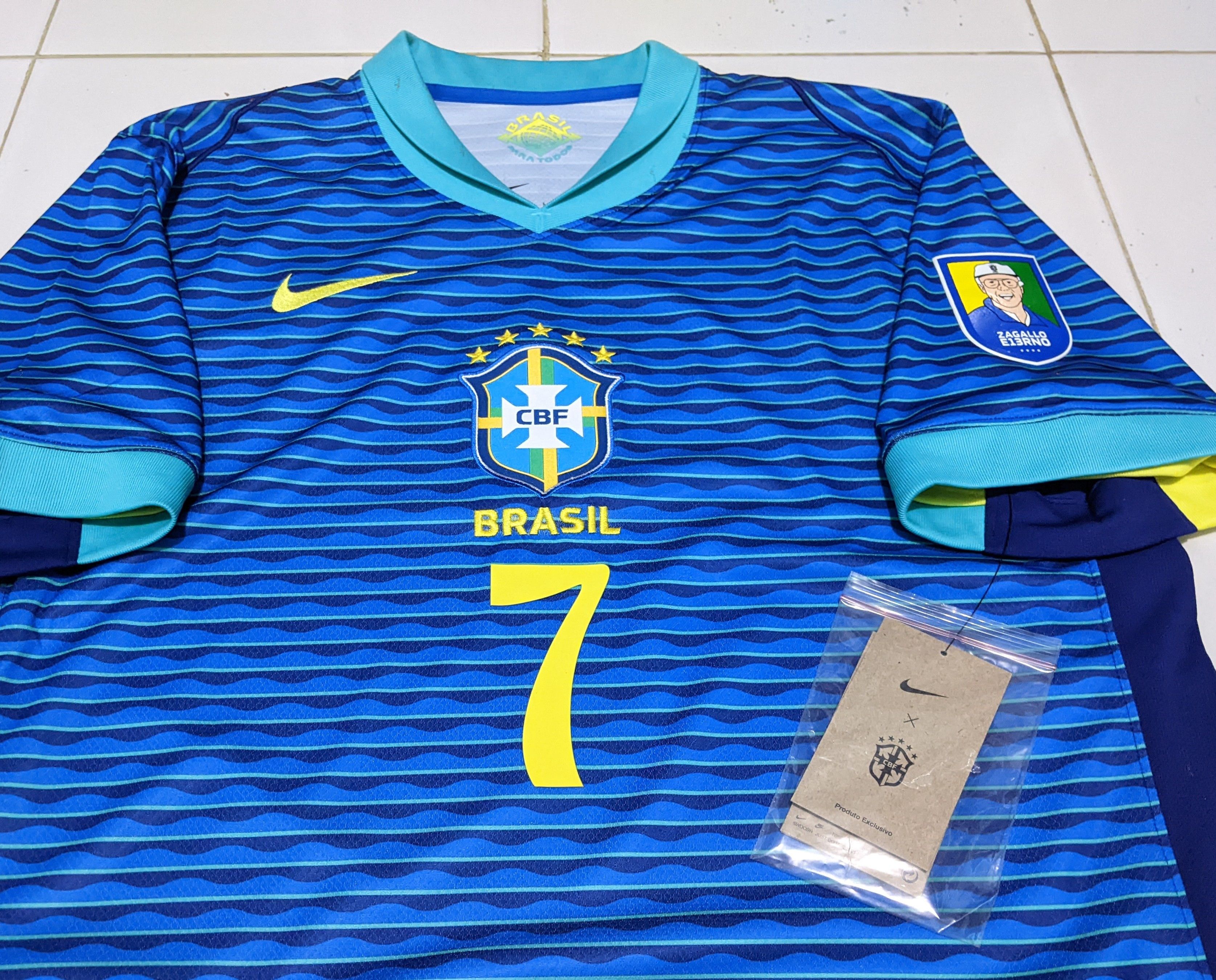 Nike Brazil away 2024 vini jr jersey football shirt Size US L / EU 52-54 / 3 - 4 Thumbnail