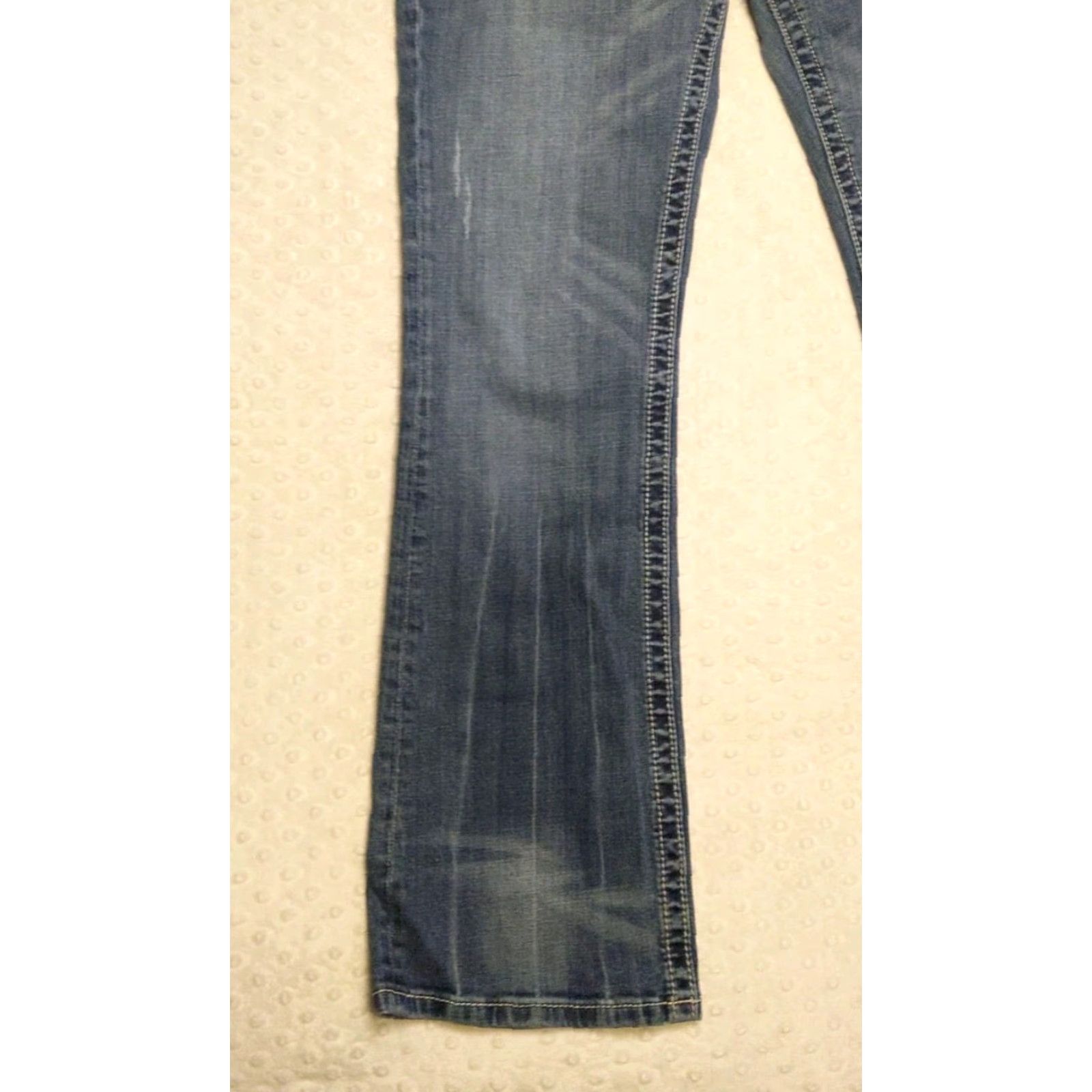 Miss Me Miss Me Jeans Women's Blue Bootcut 32x30 Denim Embroidered Rhinestone Studded Fleur-de-lis 5-Pocket Modern Regular Mens Womens Girls Size 24" / US 00 / IT 34 - 3 Thumbnail