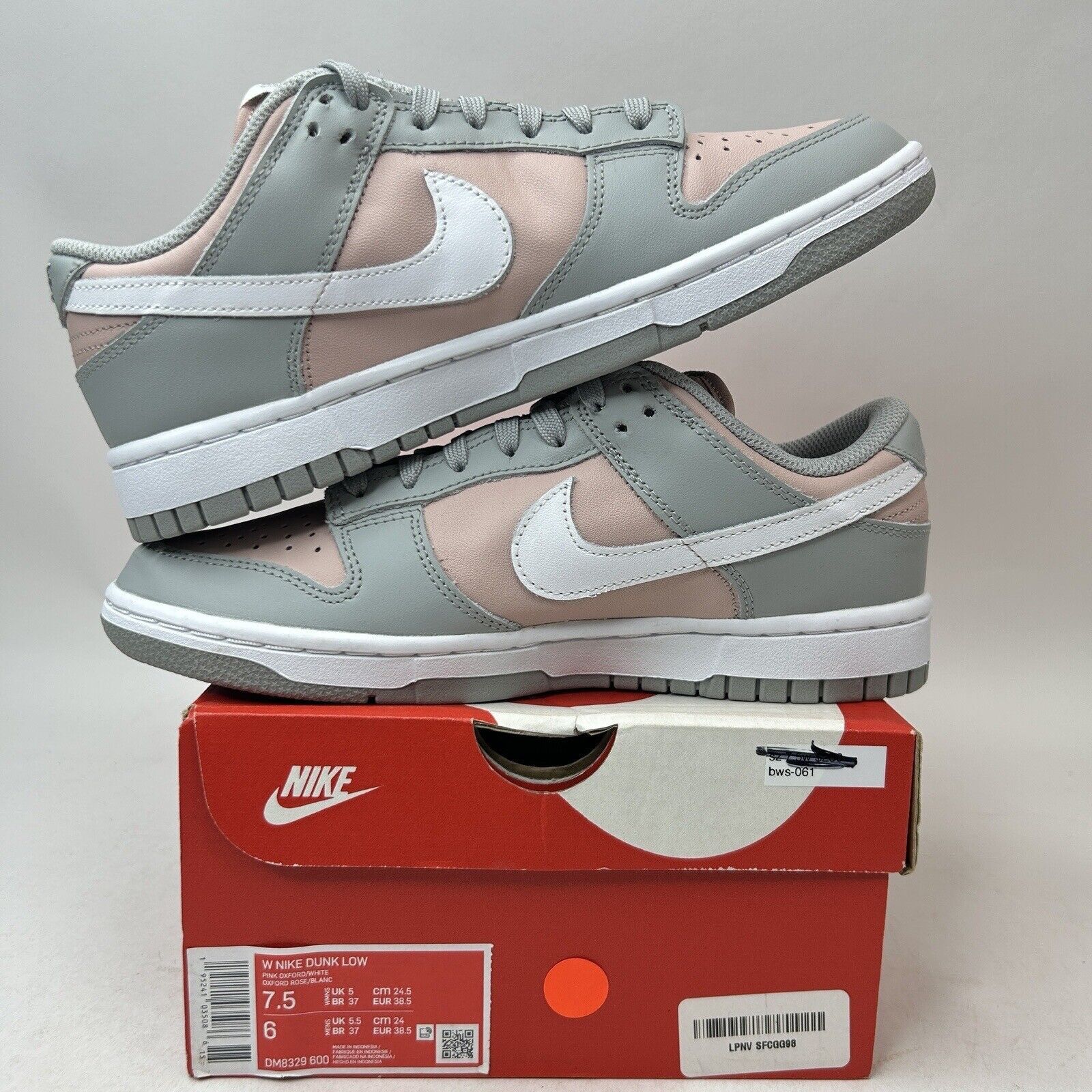Nike Nike Dunk Low WMNS “Soft Grey Pink Oxford” 2024 Size US 7.5 / IT 37.5 - 3 Thumbnail