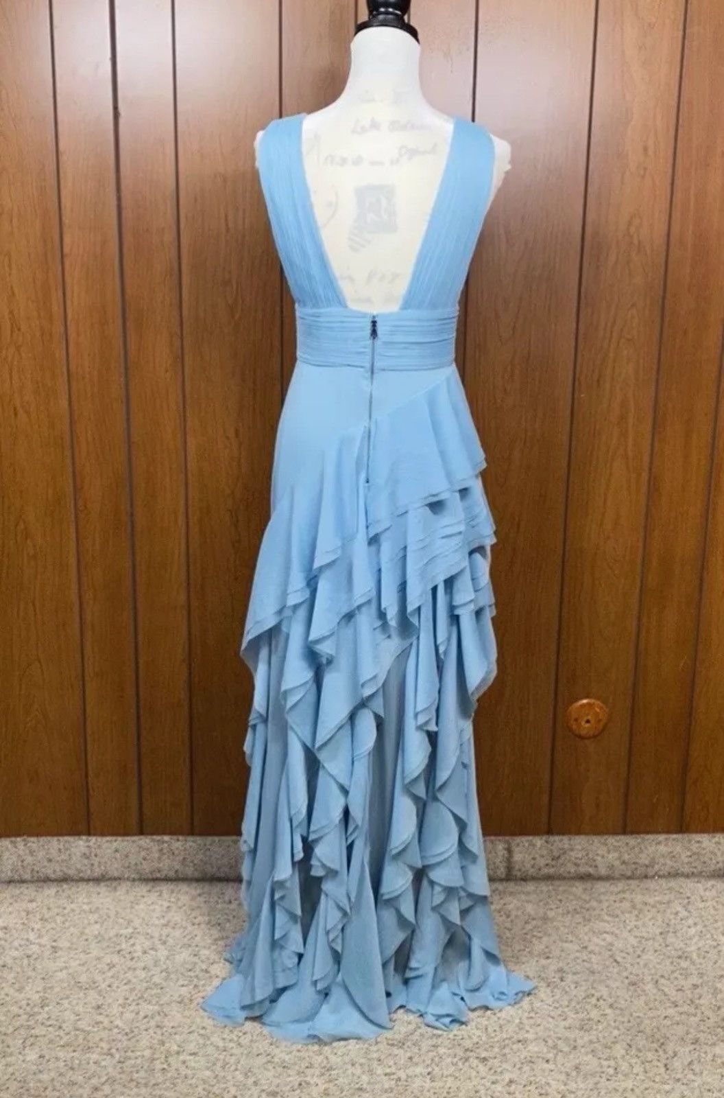Alice + Olivia Alice + Olivia Asymmetric Ruffled Maxi Dress size 4 Size S / US 4 / IT 40 - 10 Thumbnail