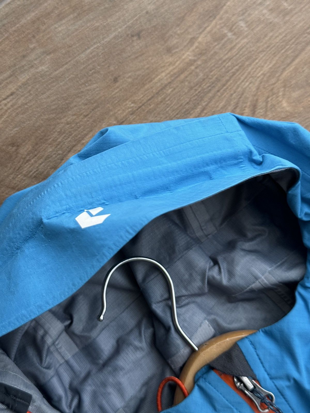 Goretex × Peak Performance × Vintage Vintage Peak Performance Gore-Tex Waterproof Blue Jacket Size S / US 4 / IT 40 - 5 Thumbnail