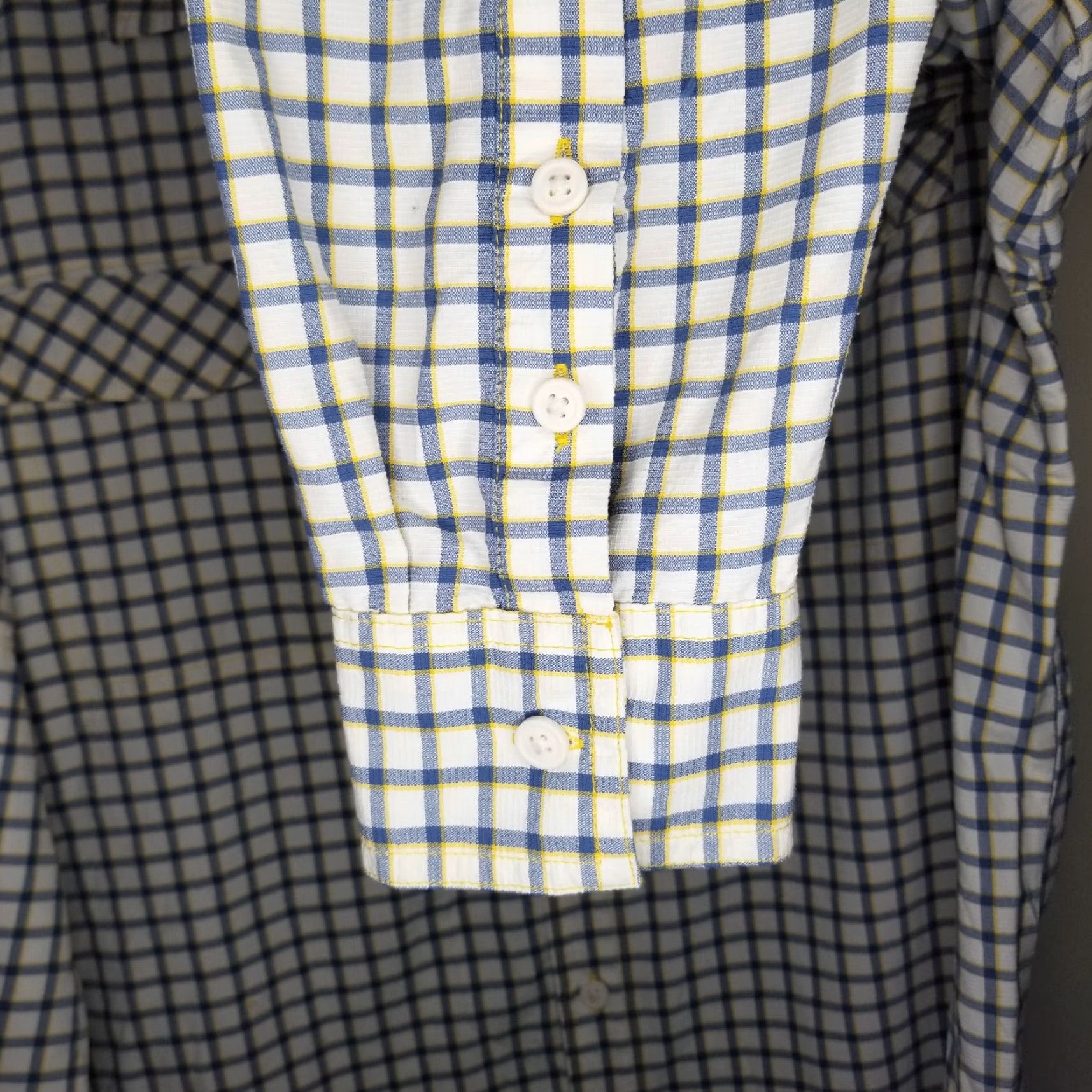 Vintage COLUMBIA Men's Long Sleeve Button-Up Shirt White Blue Plaid Size L Size US L / EU 52-54 / 3 - 4 Thumbnail