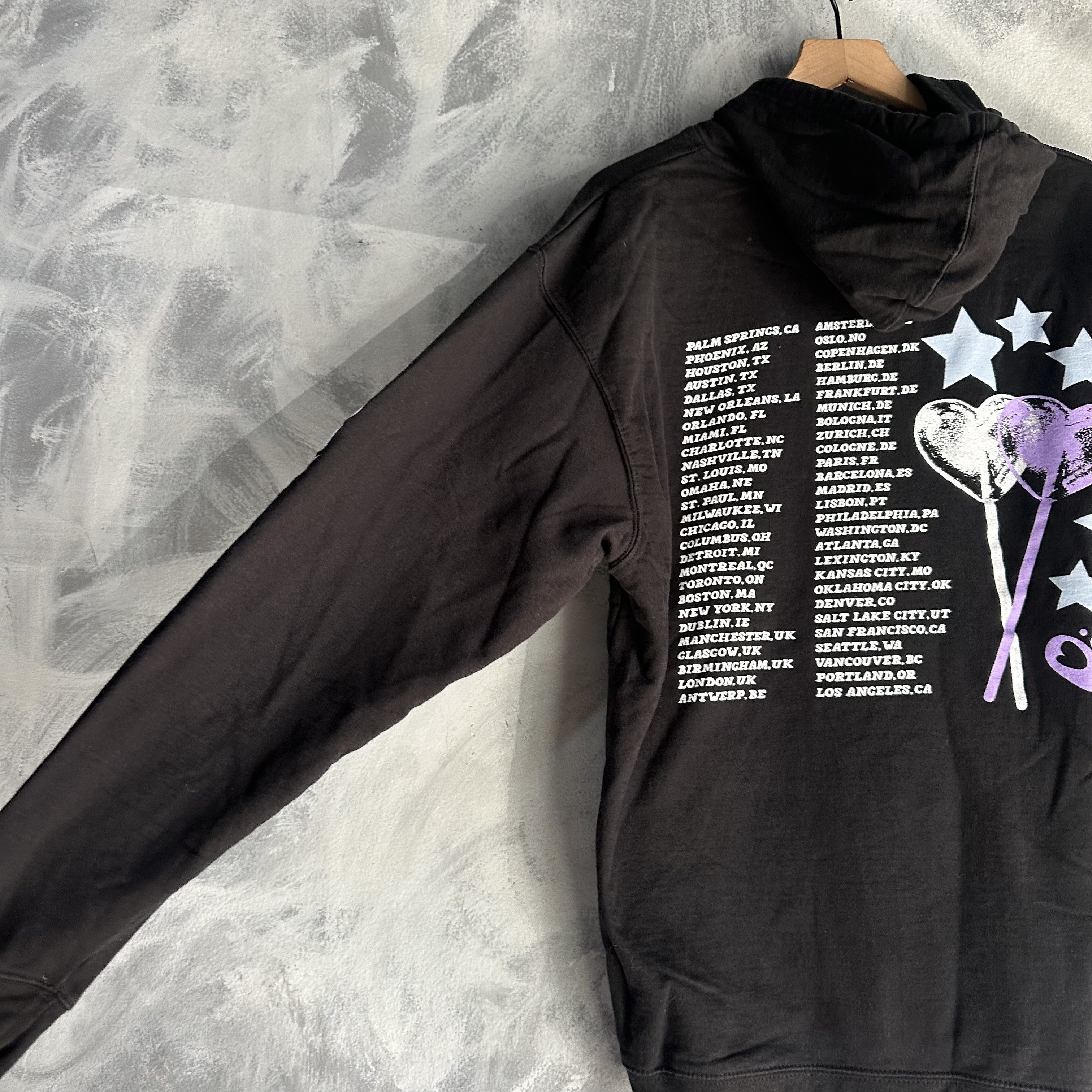 Other Olivia Rodrigo Hoodie Womens Large Black Guts World Tour Size L / US 10 / IT 46 - 6 Thumbnail