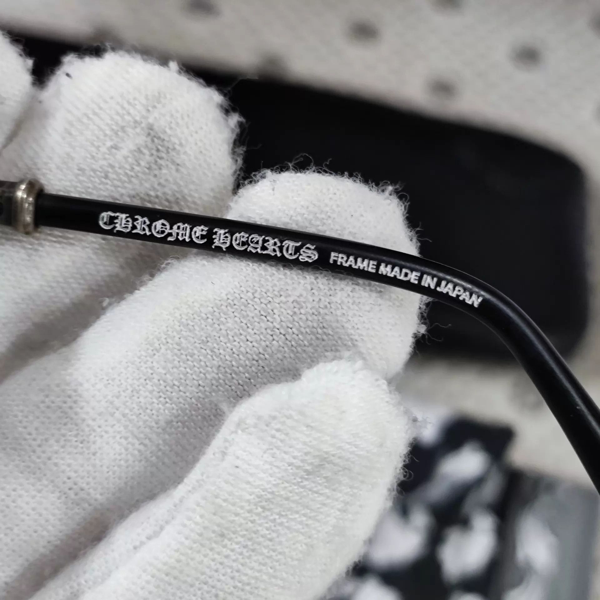 Chrome Hearts Chrome Hearts Rimless Black Glasses 260329WHH5A01 Size ONE SIZE - 7 Thumbnail