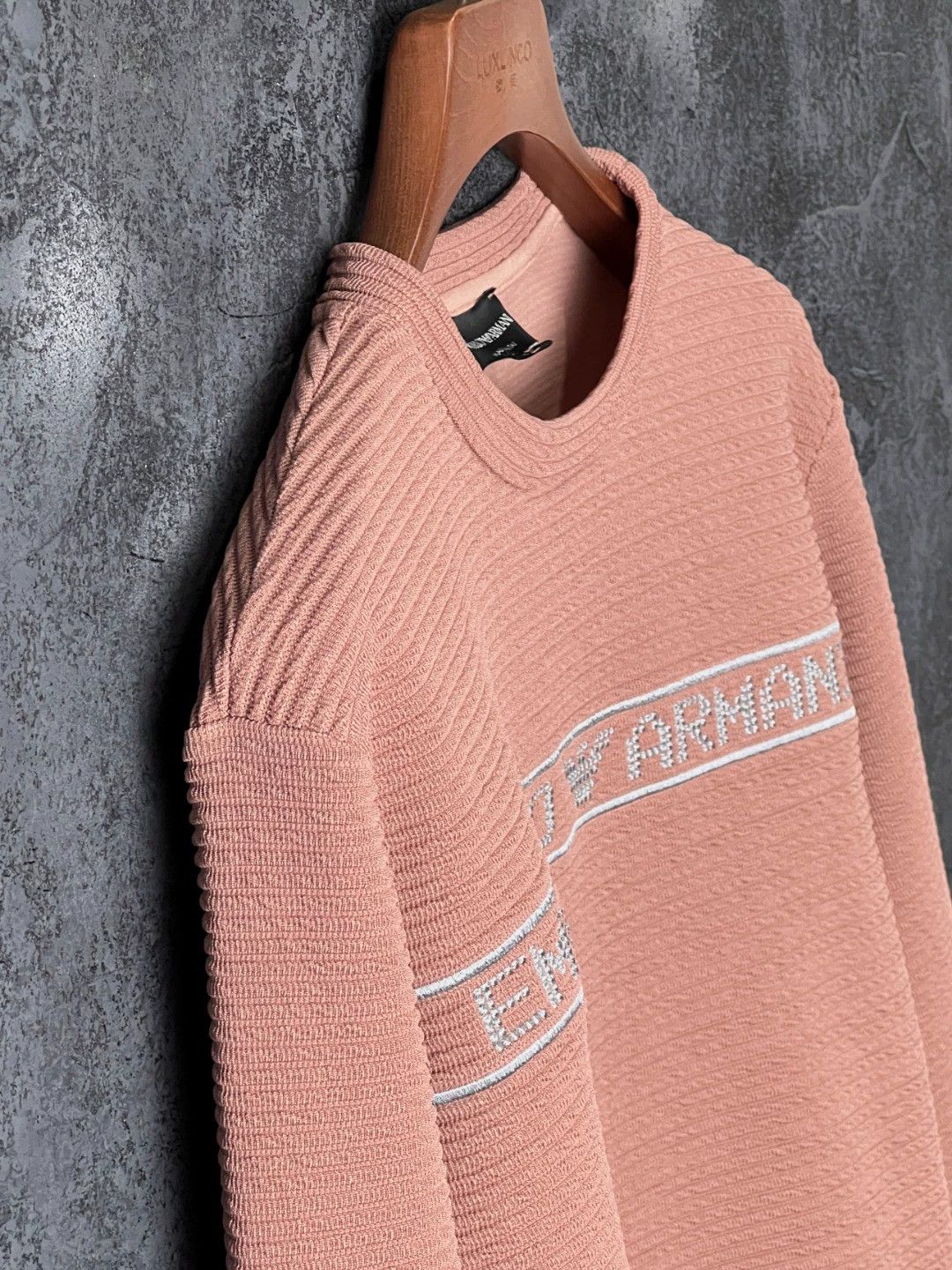 Emporio Armani EMPORIO ARMANI blush pink crewneck knit sweater M Size M / US 6-8 / IT 42-44 - 6 Thumbnail