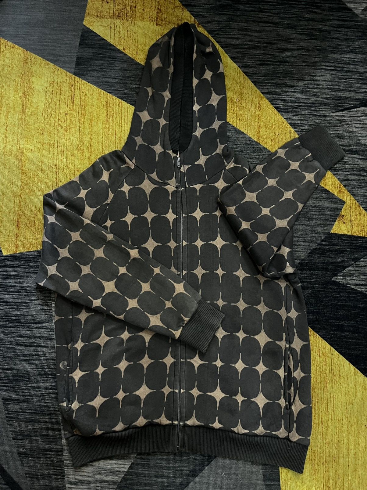 Eternal 2000s tunic all-printed hoodies #G1 Size US M / EU 48-50 / 2 - 9 Thumbnail