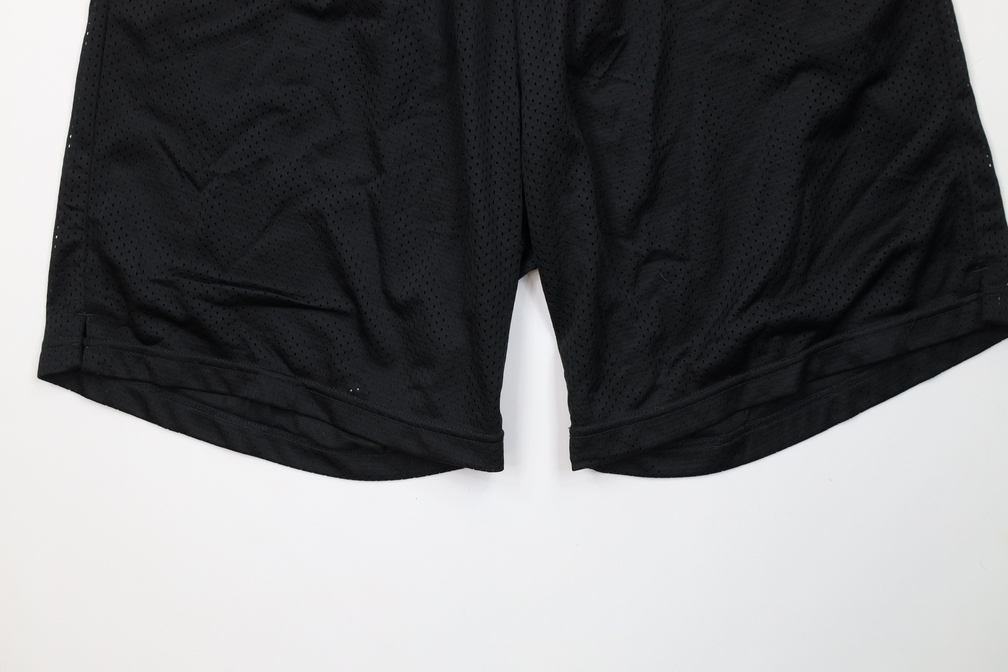 Vintage Vintage 90s Y2K Streetwear Above Knee Mesh Shorts Polyester Size US 34 / EU 50 - 4 Thumbnail
