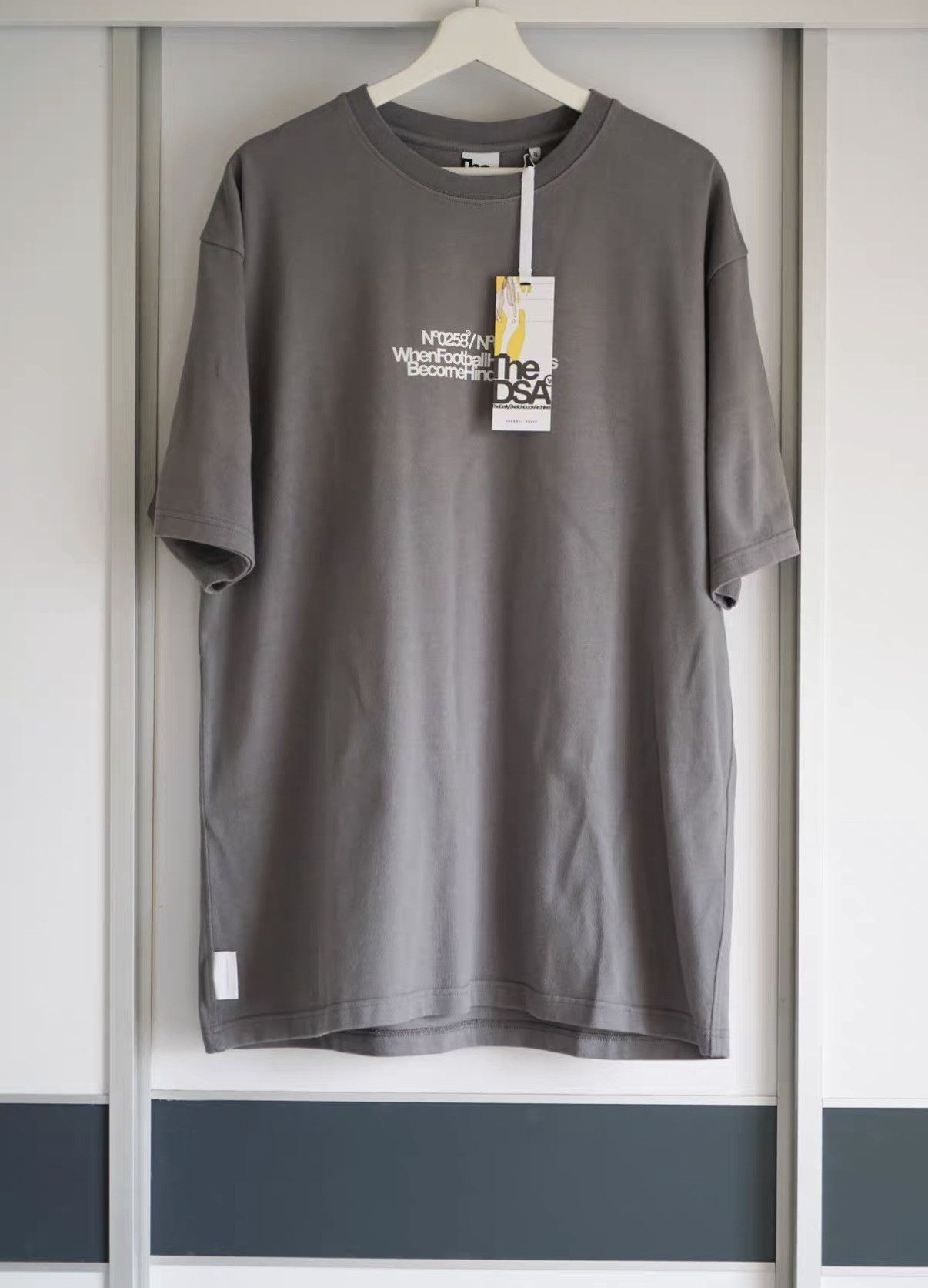 Aitor Throup Aitor Throup 21AW Hindu Deity Print Short Sleeve T-shirt J4 Size US L / EU 52-54 / 3 - 2 Thumbnail