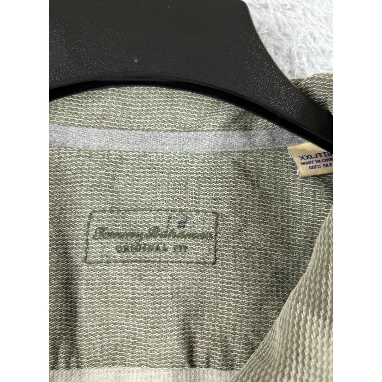 Tommy Bahama VINTAGE Tommy Bahama Shirt Adult 2XL Beige Stripe Button-Up 100% Silk Camp Hawaiian Size US XXL / EU 58 / 5 - 7 Thumbnail