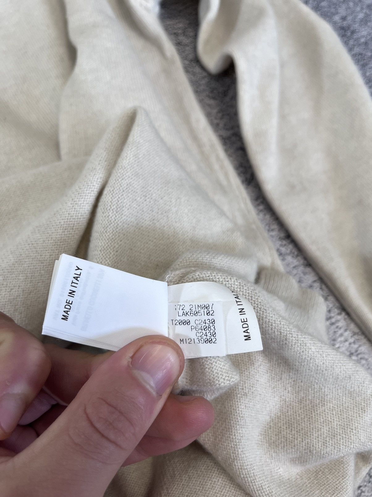 Brunello Cucinelli Brunello Cucinelli Cashmere Sweater V-neck Jumper Pullover Size L / US 10 / IT 46 - 21 Thumbnail