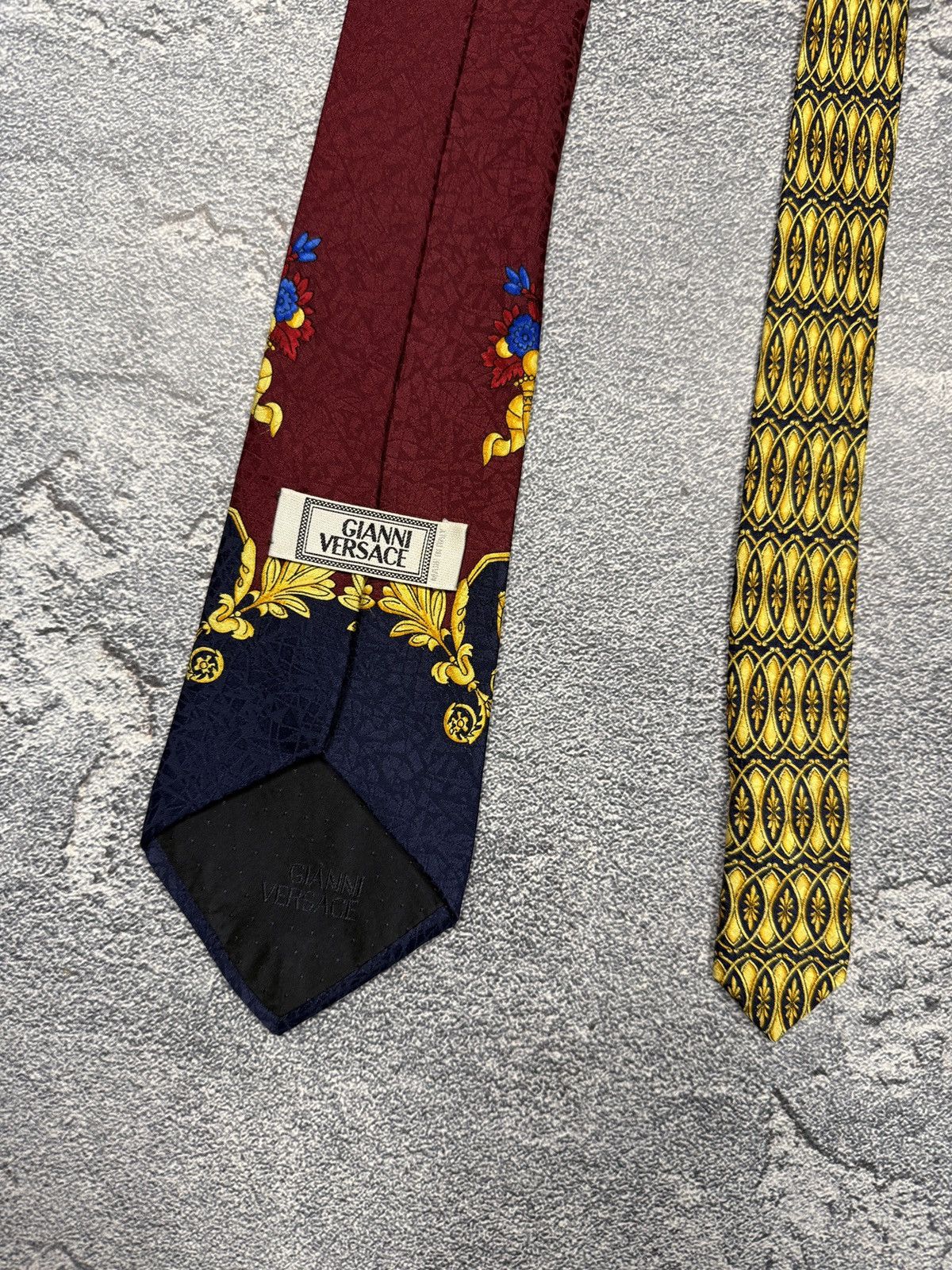 Versace GIANNI VERSACE TIE FULL LOGO 100% SILK VINTAGE Size ONE SIZE - 3 Thumbnail