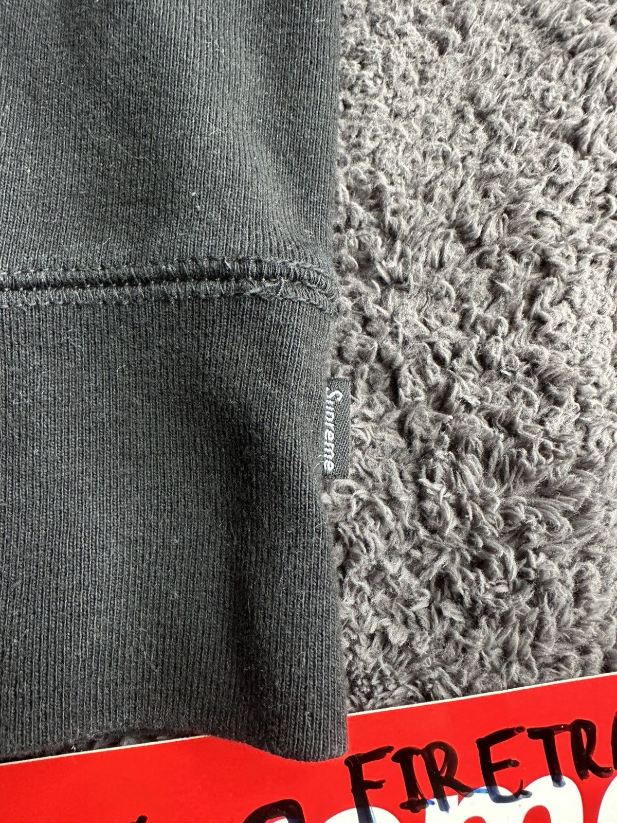 Supreme Supreme Black Bogo 2021 Hoodie used 9/10 size XL Size US XL / EU 56 / 4 - 7 Thumbnail