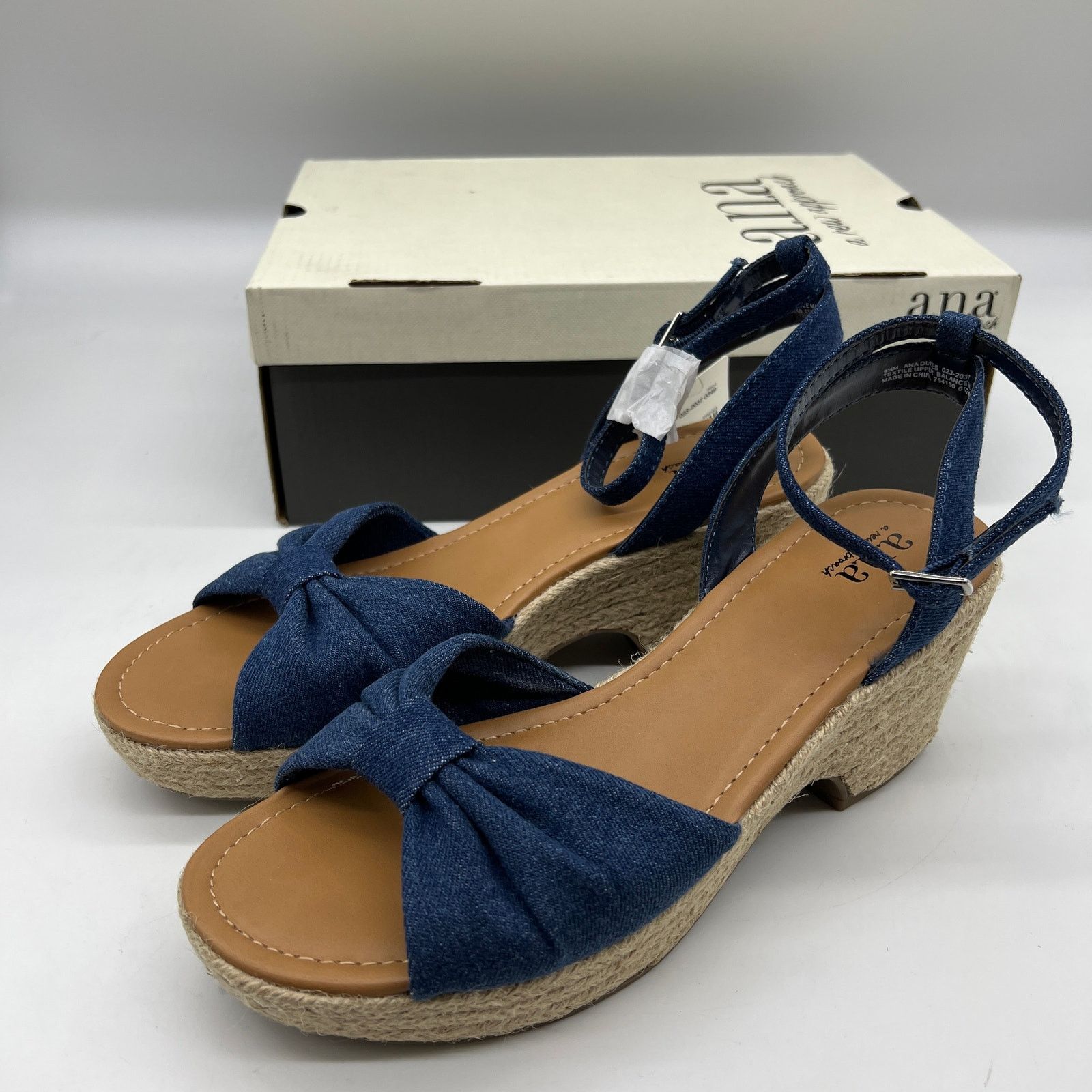 Other a.n.a Womens Dukes Heeled Sandals Denim Blue Size 9.5M Size US 9.5 / IT 39.5 - 1 Thumbnail