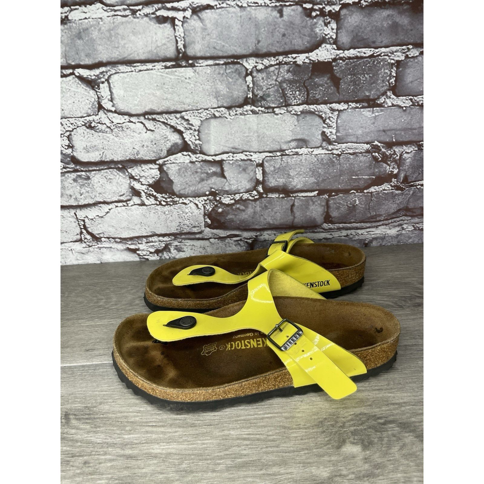 Birkenstock Birkenstock Gizeh Yellow Patent Leather Cork Slide Sandals W Size US 6.5 / IT 36.5 - 21 Thumbnail