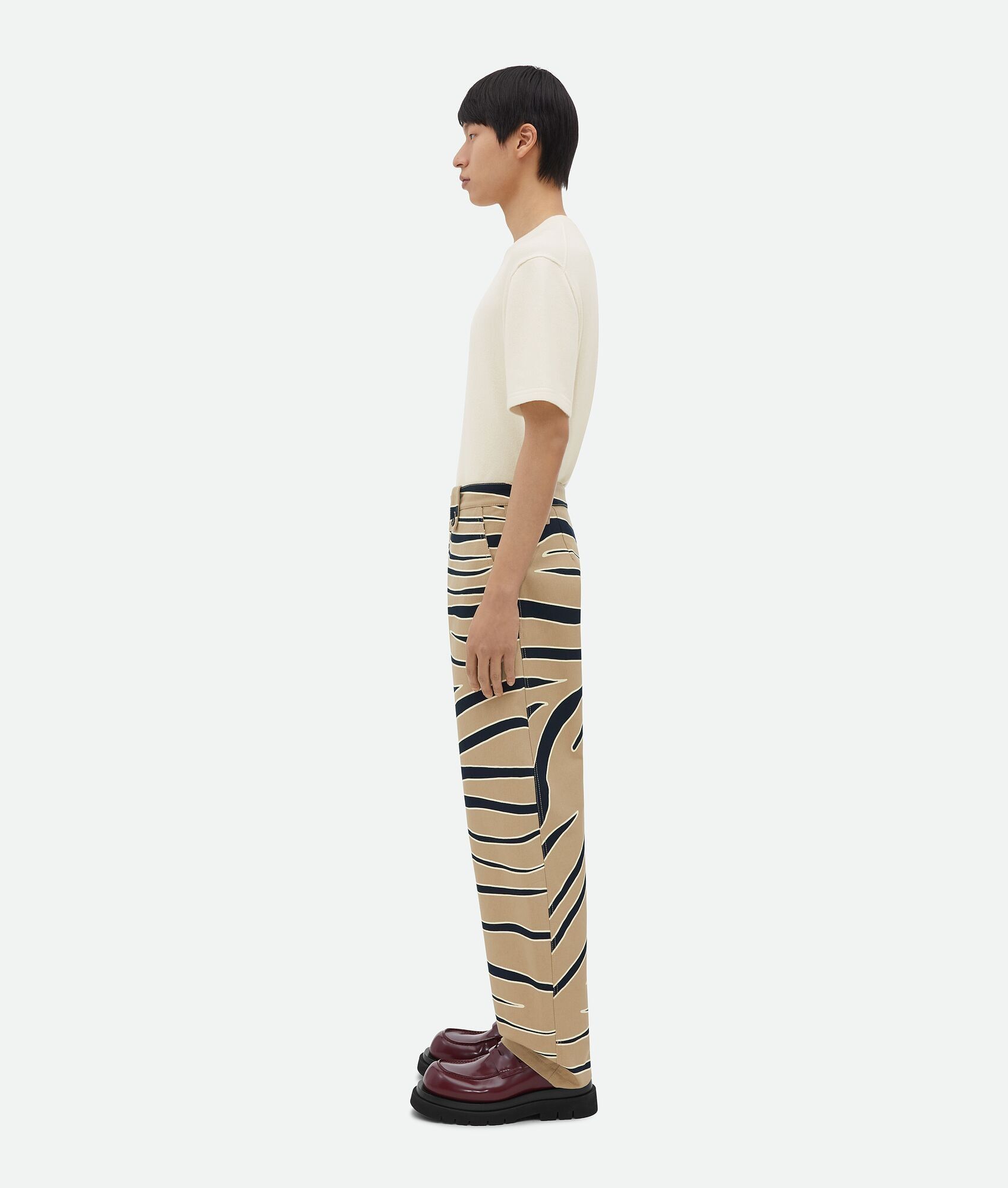 Bottega Veneta o1s1rm0725 Animal Print Cotton Cargo Pants in Multicolor Size US 30 / EU 46 - 2 Thumbnail