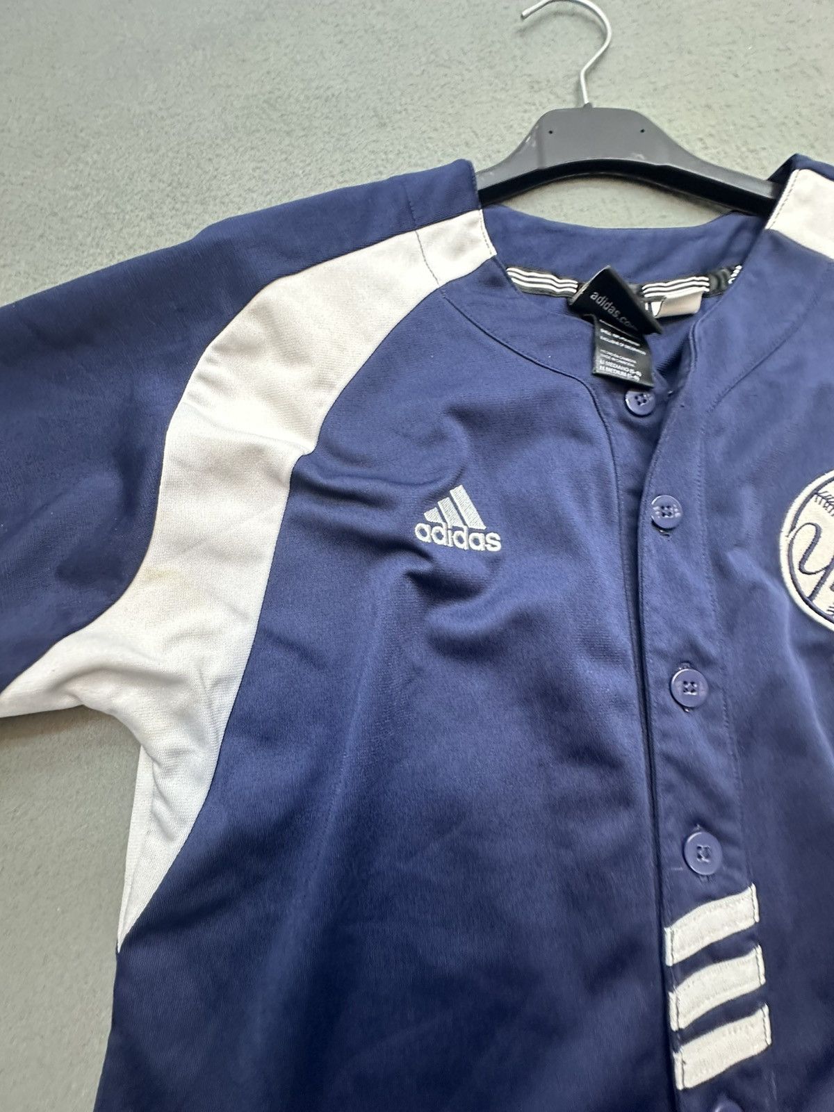 Adidas Adidas Yankees jersey Jeter #2 button-up M very good Size US M / EU 48-50 / 2 - 7 Thumbnail