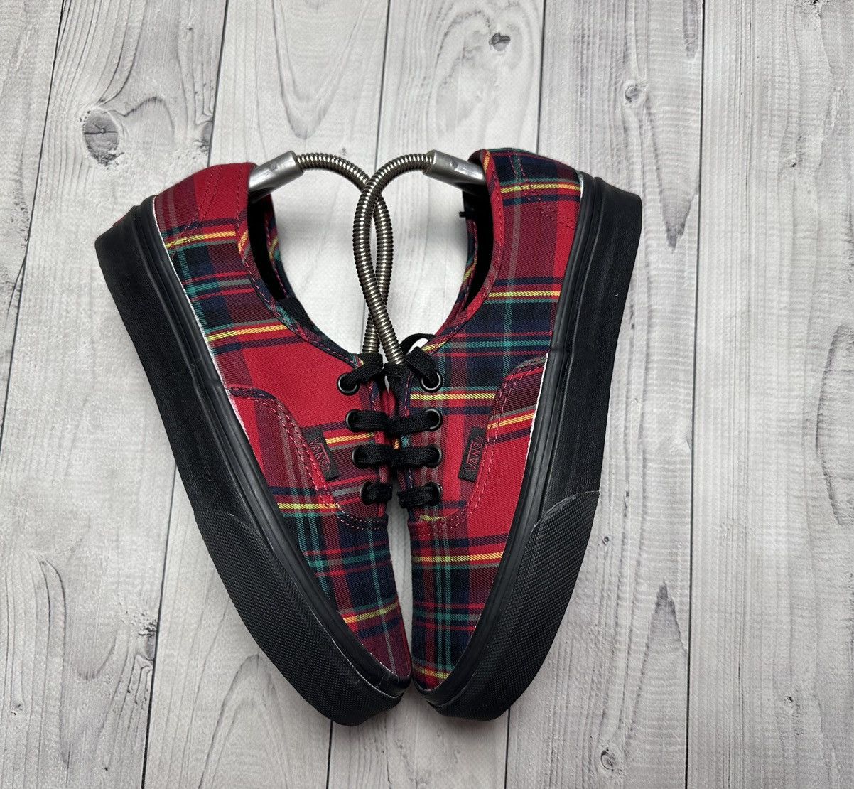 Vans Vintage Vans sneakers size US6.5 red plaid rare Size US 6.5 / IT 36.5 - 2 Thumbnail
