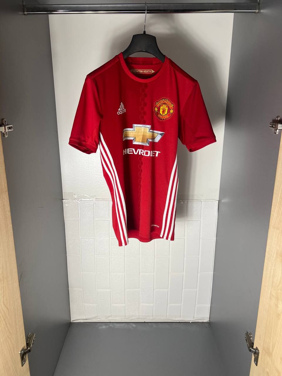Nike VINTAGE ADIDAS FC MANCHESTER UNITED ENGLAND SOCCER JERSEY Size US XS / EU 42 / 0 - 4 Thumbnail